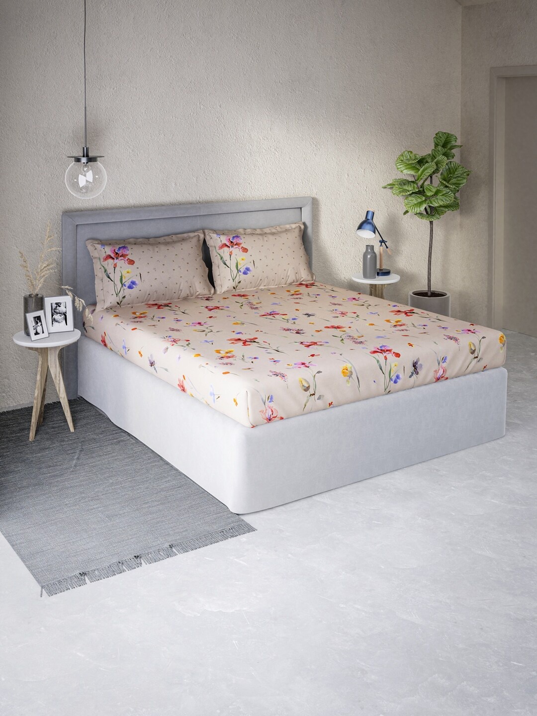 DDecor Peach-Coloured & Orange Floral 130 TC Queen Bedsheet with 2 Pillow Covers