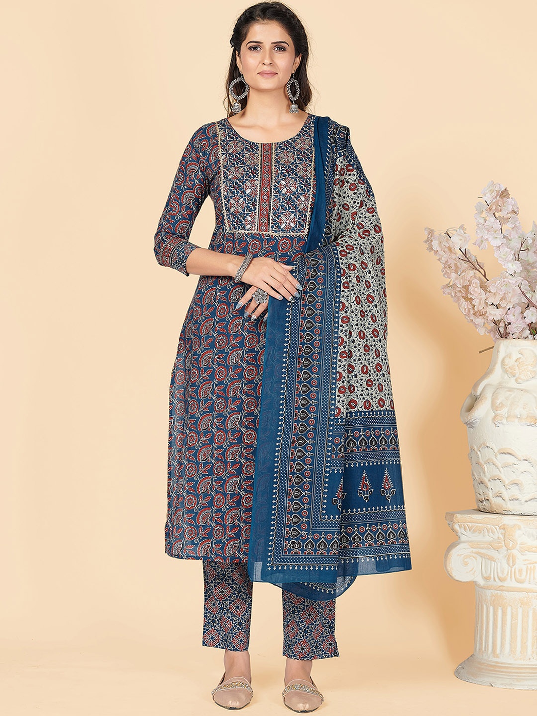 Vbuyz Women Blue Ethnic Motifs Printed Pleated Pure Cotton Kurta with Trousers & With Dupatta
Vbuyz Women Blue Ethnic Motifs Printed Pleated Pure Cotton Kurta with Trousers & With Dupatta