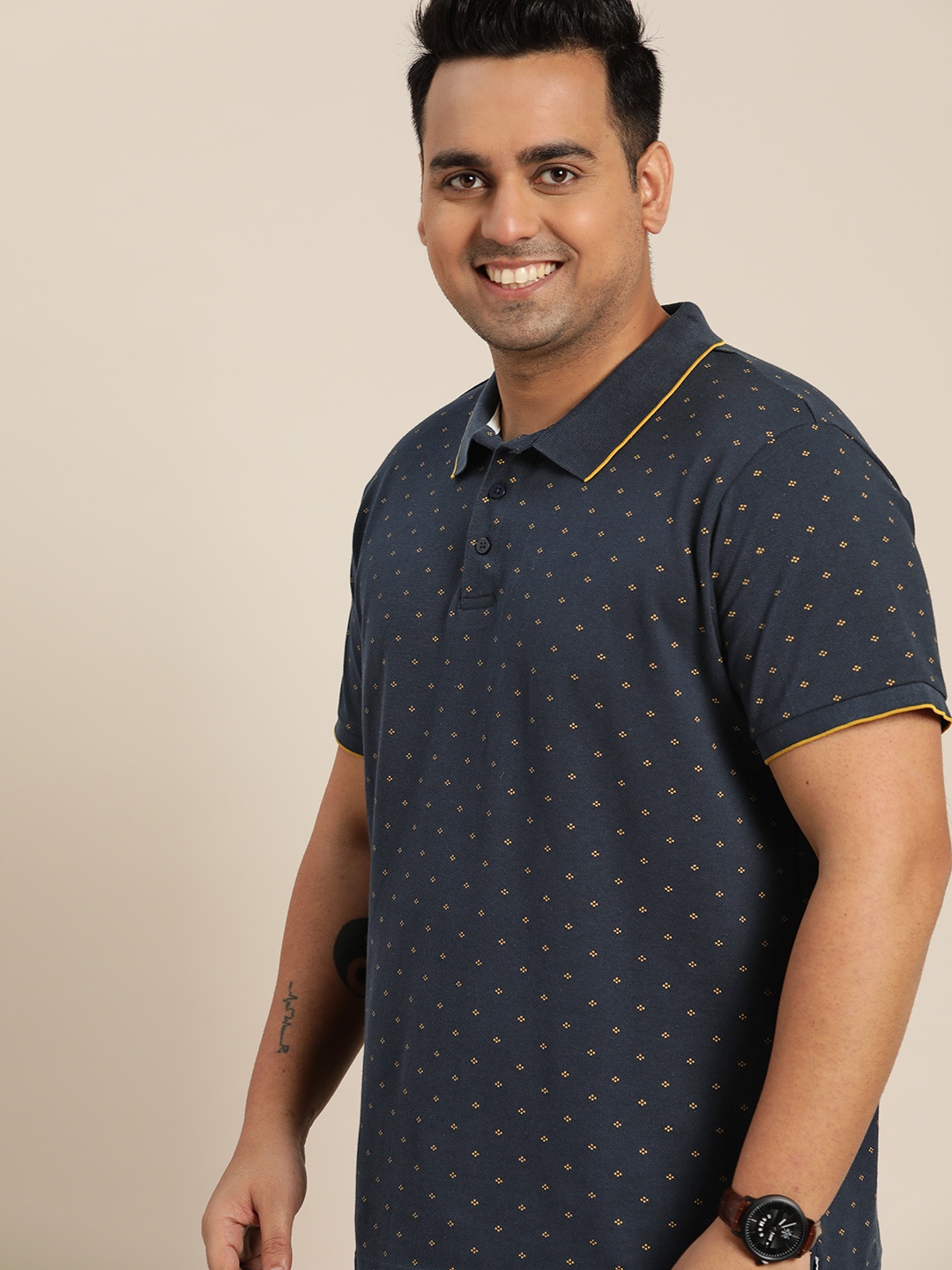 Sztori Men Plus Size Navy Blue & Mustard Yellow Printed Polo Collar Pure Cotton T-shirt
Sztori Men Plus Size Navy Blue & Mustard Yellow Printed Polo Collar Pure Cotton T-shirt