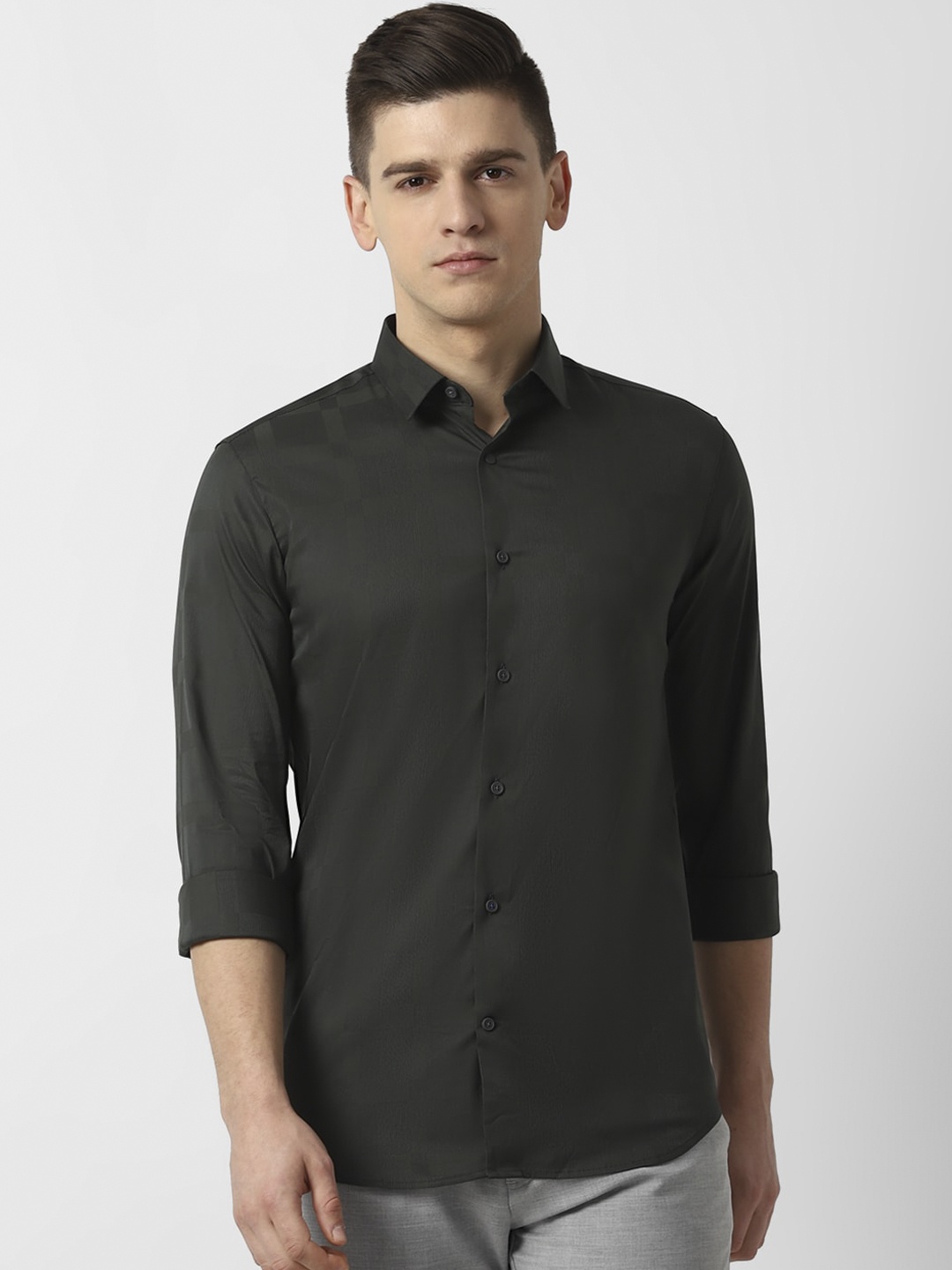 Louis Philippe Sport Men Black & Olive Green Slim Fit Opaque Checked Casual Shirt
Louis Philippe Sport Men Black & Olive Green Slim Fit Opaque Checked Casual Shirt