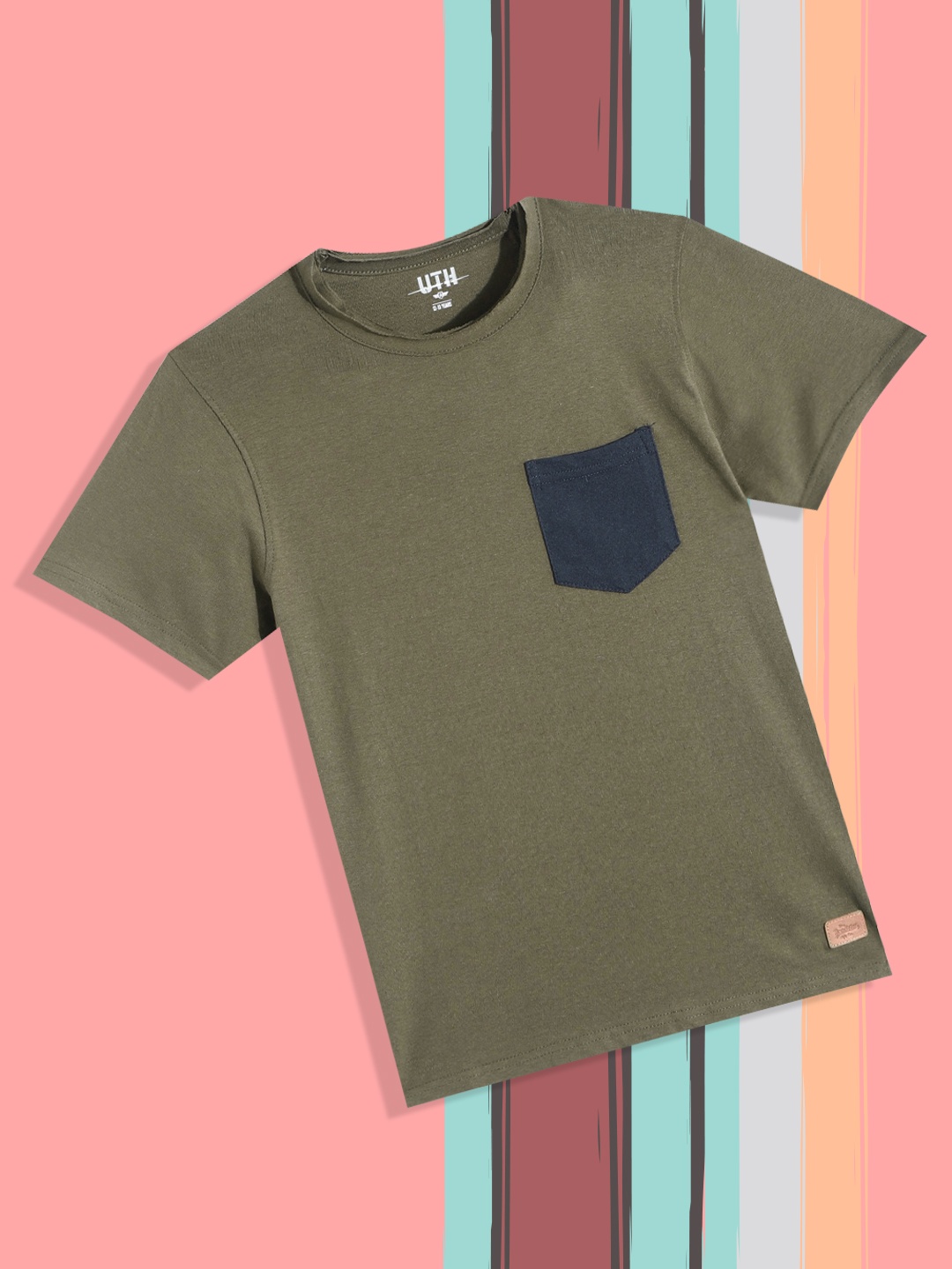 UTH by Roadster Teen Boys Olive Green & Navy Blue Solid Cotton Contrast Pocket T-shirt
UTH by Roadster Teen Boys Olive Green & Navy Blue Solid Cotton Contrast Pocket T-shirt