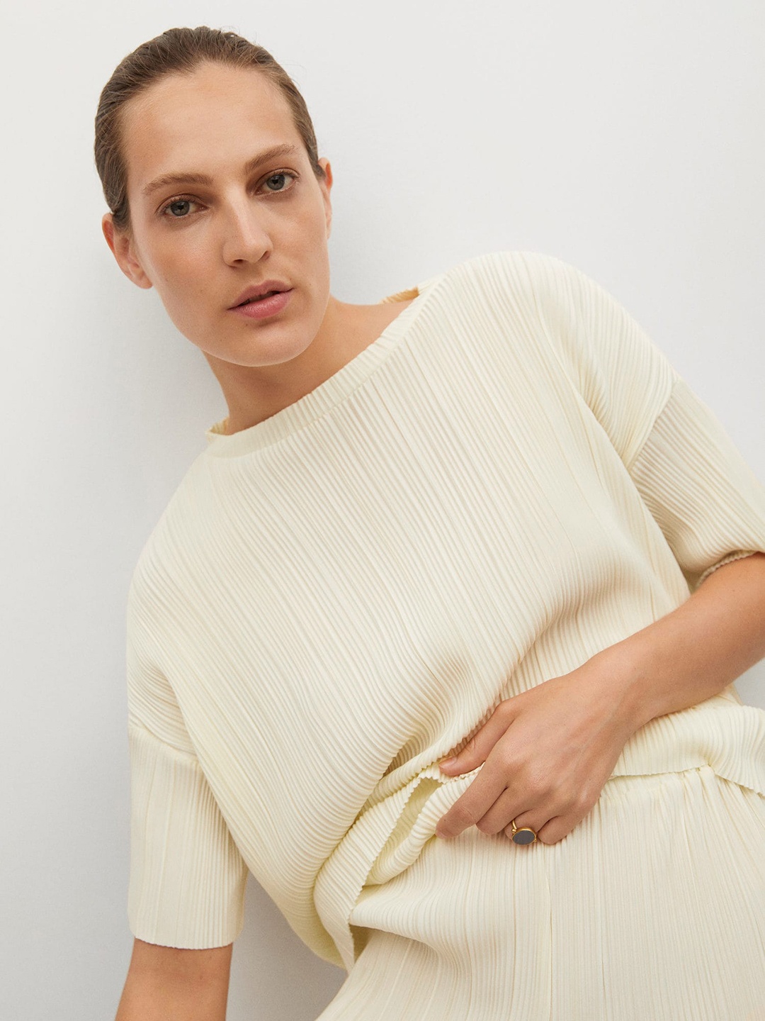 MANGO Cream-Coloured Accordion Pleats Extended Sleeves Regular Top