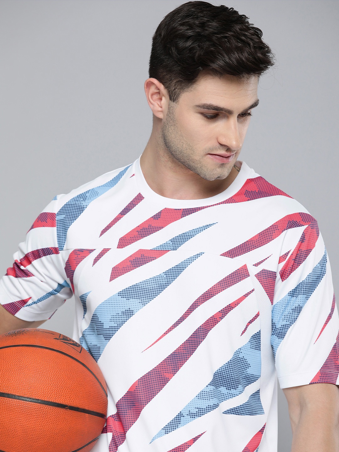 HRX by Hrithik Roshan Men White & Blue Printed Round Neck Antimicrobial Basketball T-shirt
HRX by Hrithik Roshan Men White & Blue Printed Round Neck Antimicrobial Basketball T-shirt