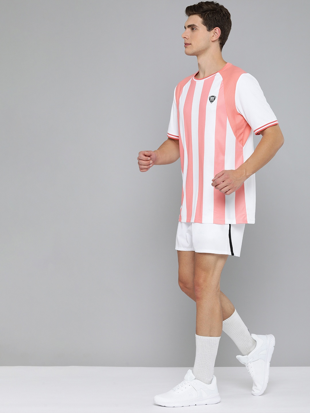 HRX By Hrithik Roshan Football Men Salmon Rose & Optic White Rapid-Dry colourblock T-shirt
HRX By Hrithik Roshan Football Men Salmon Rose & Optic White Rapid-Dry colourblock T-shirt