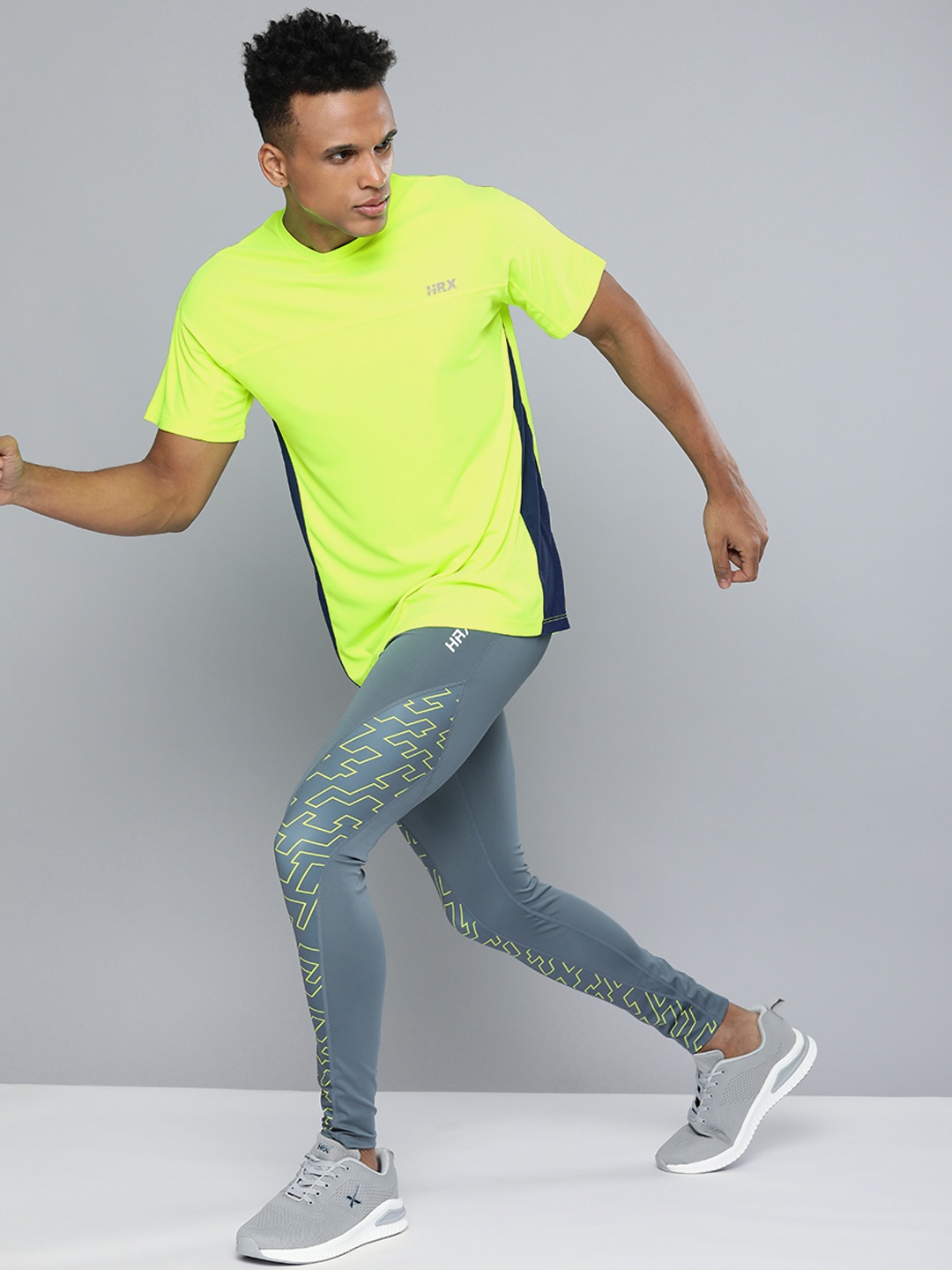 HRX by Hrithik Roshan Men Neon Green Brand Logo Printed Running T-shirt With Side Stripes, Lime green
HRX by Hrithik Roshan Men Neon Green Brand Logo Printed Running T-shirt With Side Stripes, Lime green