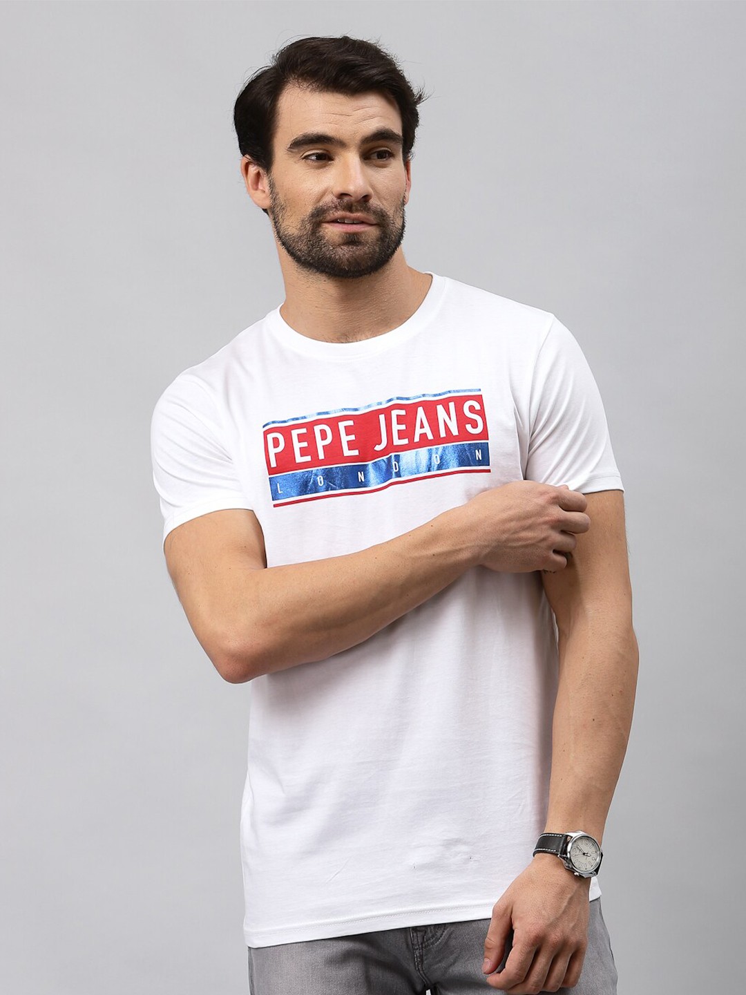 Pepe Jeans Men White Red Typography Printed Pure Cotton Slim Fit Pure Cotton T-shirt
Pepe Jeans Men White Red Typography Printed Pure Cotton Slim Fit Pure Cotton T-shirt