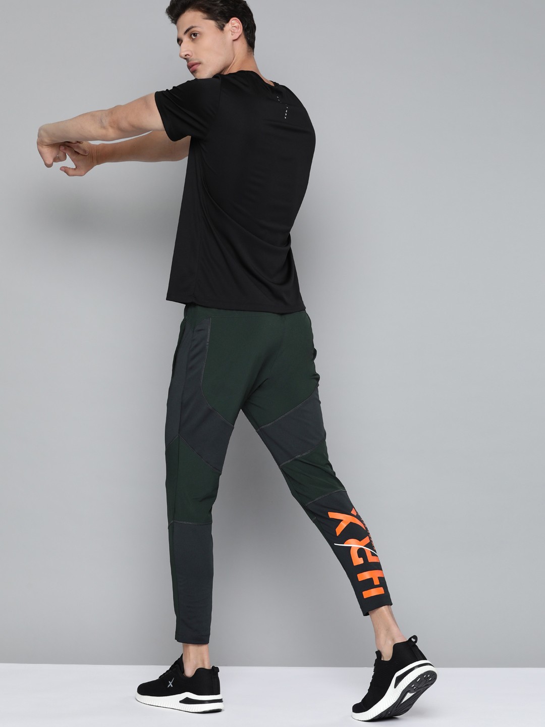 HRX By Hrithik Roshan Training Men Elephant Grey Rapid-Dry Brand Carrier Track Pants, Olive
HRX By Hrithik Roshan Training Men Elephant Grey Rapid-Dry Brand Carrier Track Pants, Olive