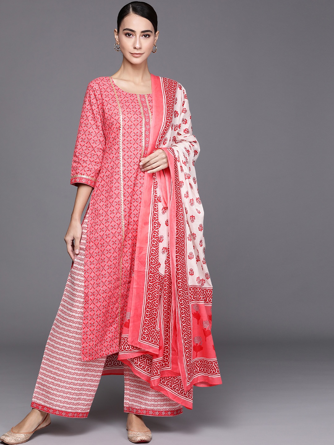 Libas Women Pink & White Ethnic Motifs Printed Cotton Kurta with Palazzos & Dupatta
Libas Women Pink & White Ethnic Motifs Printed Cotton Kurta with Palazzos & Dupatta