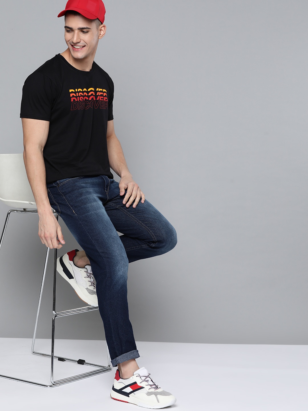 HERE&NOW Men Navy Blue Slim Fit Light Fade Stretchable Jeans