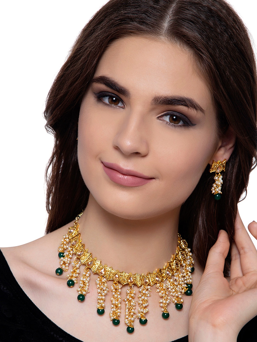 ANIKAS CREATION Gold-Plated Green & White Stone-Studded & Beaded Tasselled Jewellery Set
ANIKAS CREATION Gold-Plated Green & White Stone-Studded & Beaded Tasselled Jewellery Set