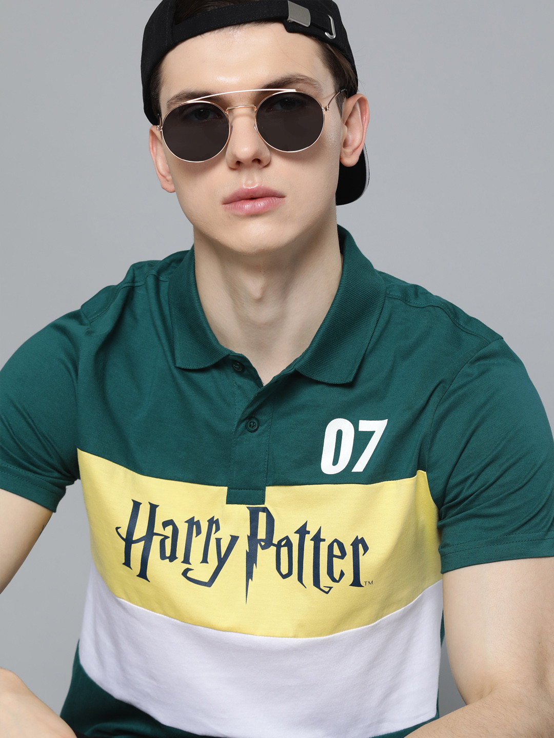 Kook N Keech Harry Potter Men Green & Yellow Pure Cotton Colourblocked Polo Collar T-shirt
Kook N Keech Harry Potter Men Green & Yellow Pure Cotton Colourblocked Polo Collar T-shirt