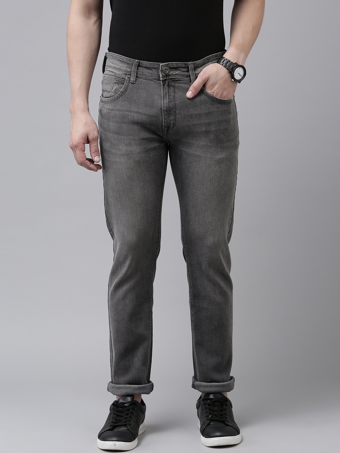 BEAT LONDON by PEPE JEANS Men Grey Tapered Fit Low-Rise Heavy Fade Stretchable Jeans
BEAT LONDON by PEPE JEANS Men Grey Tapered Fit Low-Rise Heavy Fade Stretchable Jeans