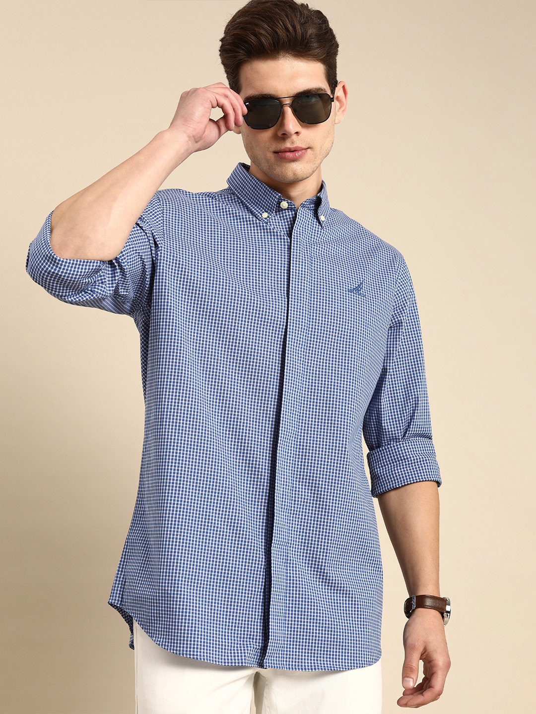 Nautica Men Blue & White Regular Fit Gingham Checked Slim Collared Opaque Formal Shirt
Nautica Men Blue & White Regular Fit Gingham Checked Slim Collared Opaque Formal Shirt