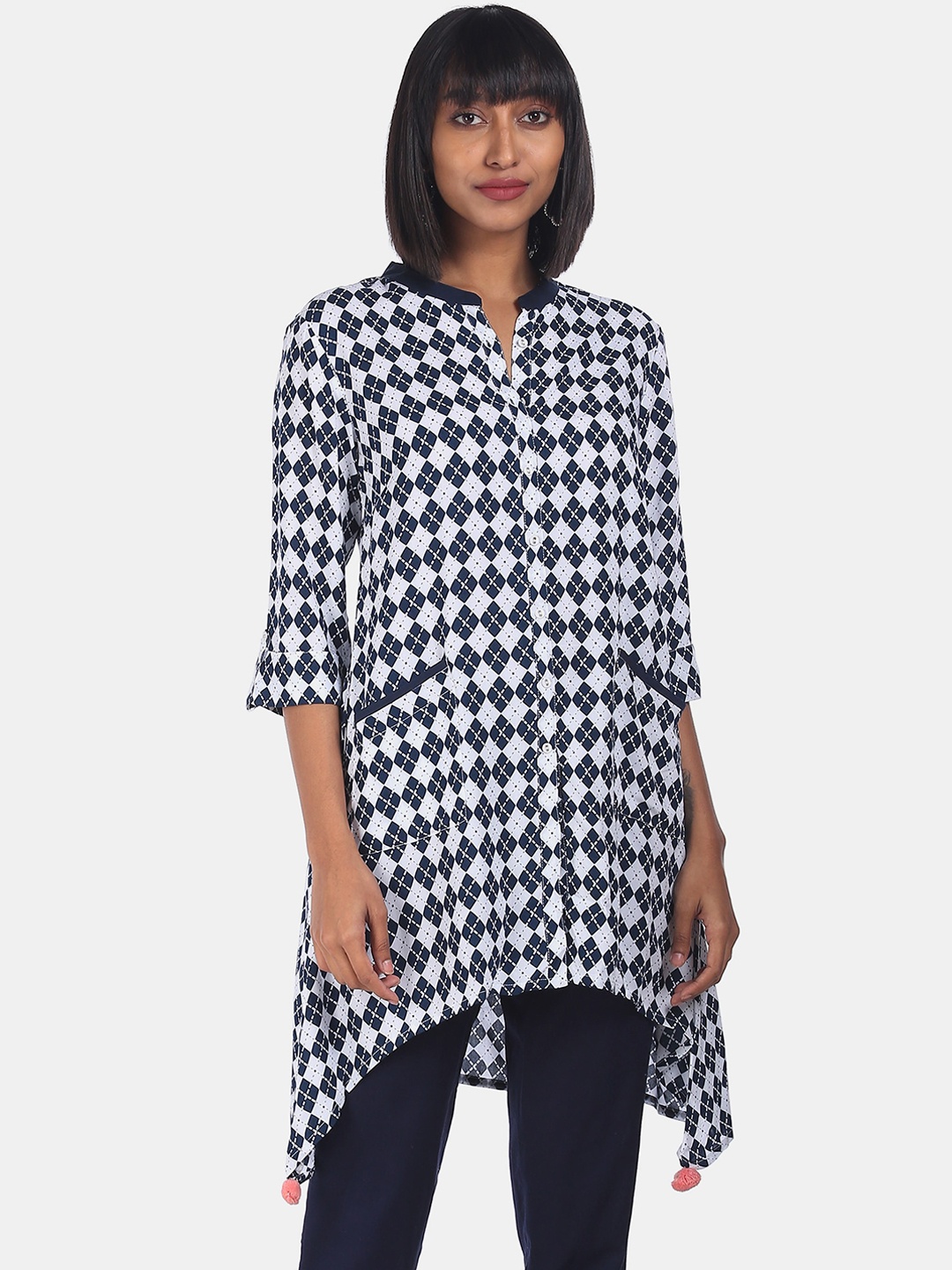 Karigari Women White & Blue Geometric Checked Mirror Work Kurta