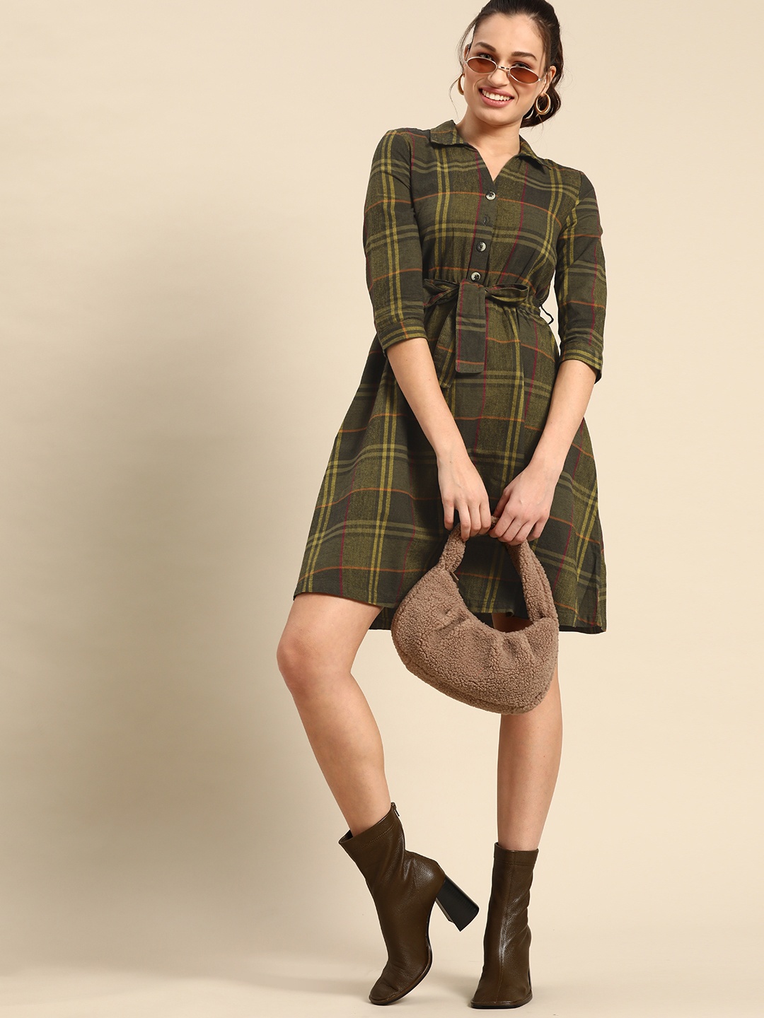 United Colors of Benetton Olive Green Pure Cotton Checked Flannel Shirt Dress with Belt
United Colors of Benetton Olive Green Pure Cotton Checked Flannel Shirt Dress with Belt