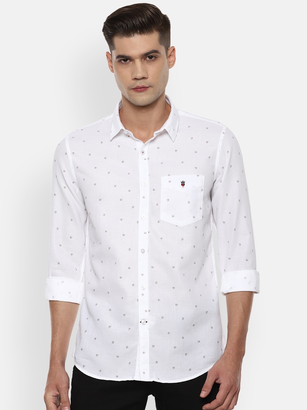 Louis Philippe Sport Men White & Red Slim Fit Opaque Printed Pure Cotton Casual Shirt
Louis Philippe Sport Men White & Red Slim Fit Opaque Printed Pure Cotton Casual Shirt