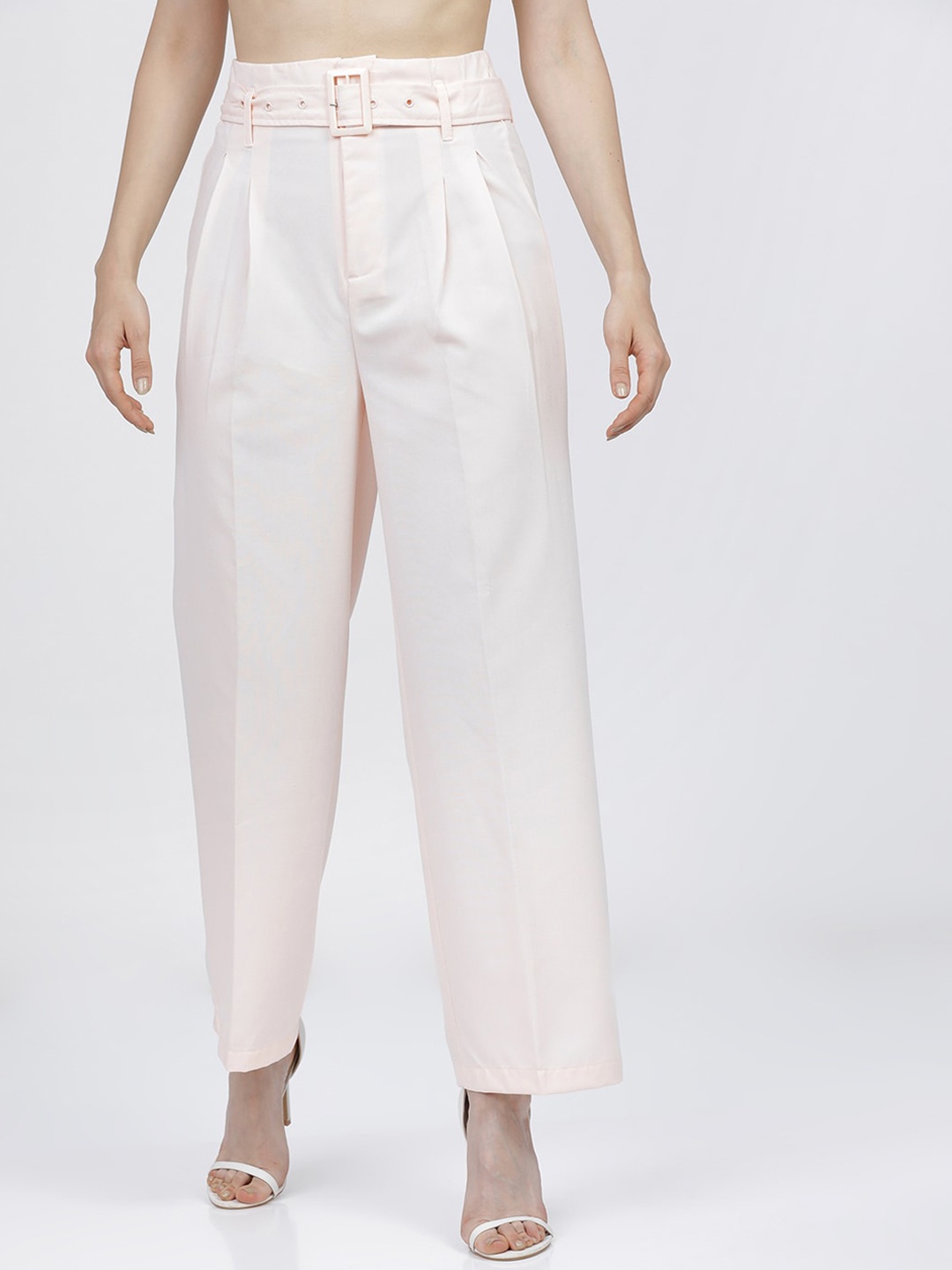 CHIC BY TOKYO TALKIES Women Peach-Coloured High-Rise Pleated Parallel Wide Leg Trousers
CHIC BY TOKYO TALKIES Women Peach-Coloured High-Rise Pleated Parallel Wide Leg Trousers