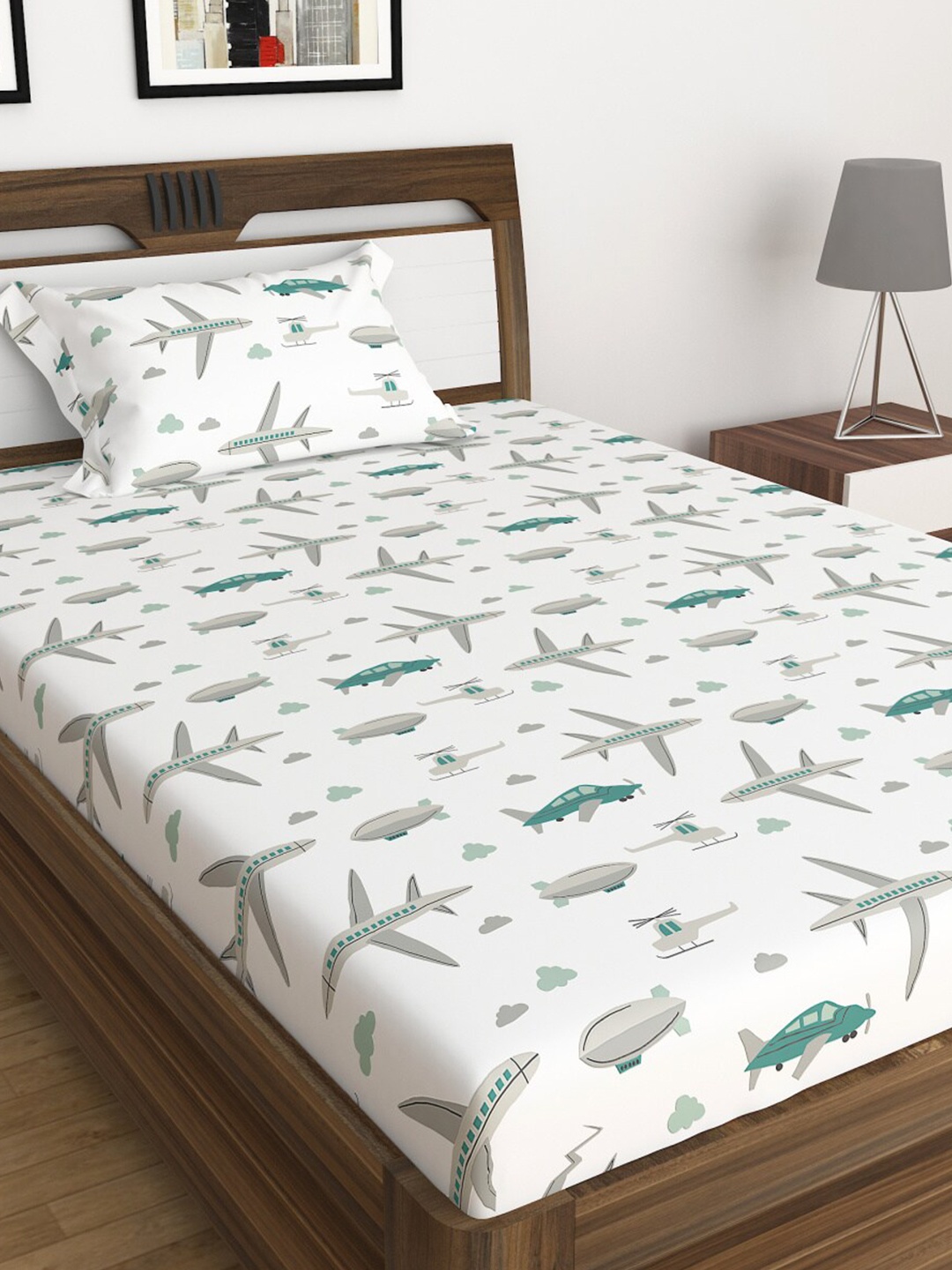 Home Centre White & Grey Conversational 150 TC Single Bedsheet with 1 Pillow Covers
Home Centre White & Grey Conversational 150 TC Single Bedsheet with 1 Pillow Covers