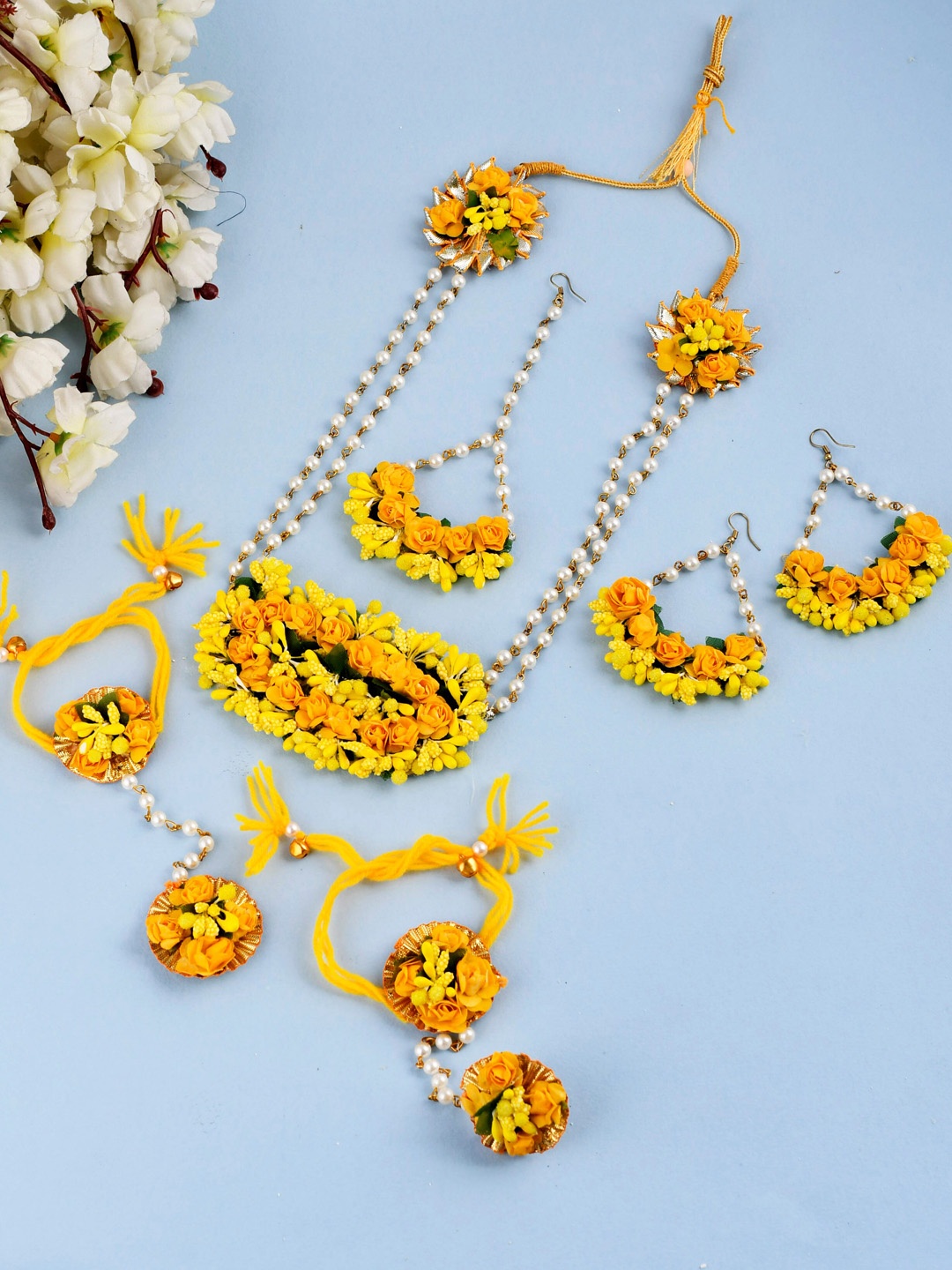 Silvermerc Woman Designs Yellow & White Beaded Flower Handcrafted Jewellery Set, Gold
Silvermerc Woman Designs Yellow & White Beaded Flower Handcrafted Jewellery Set, Gold