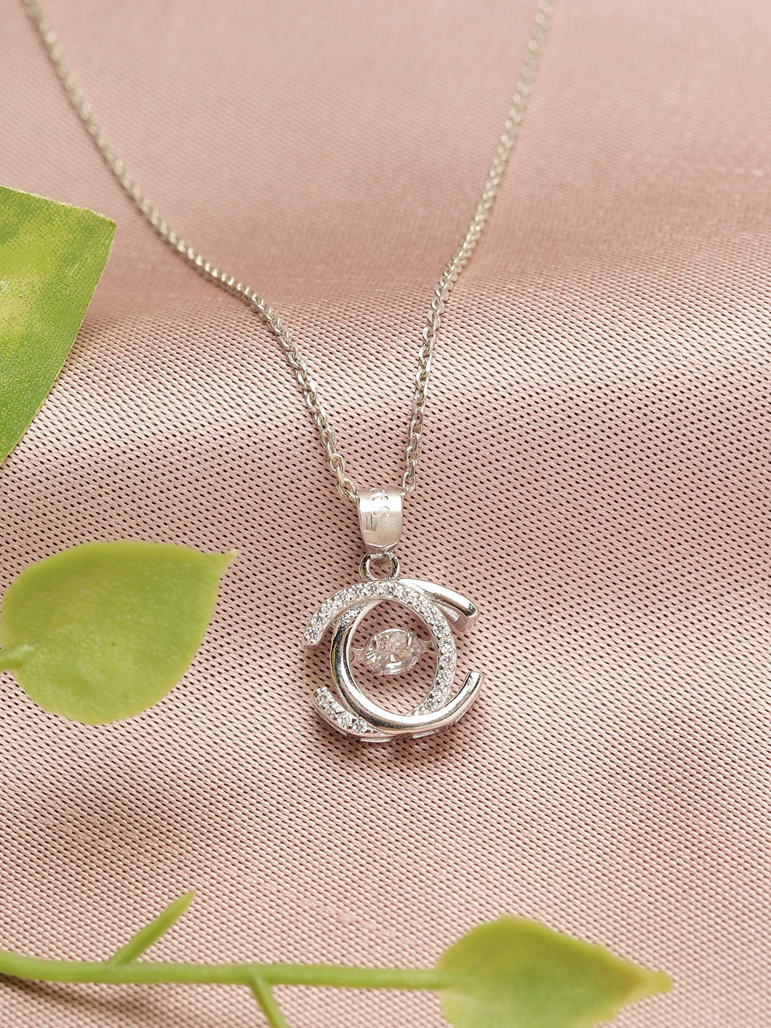 GIVA 925 Sterling Silver Rhodium Plated Swirling Stone Embrace Pendant with Link Chain
GIVA 925 Sterling Silver Rhodium Plated Swirling Stone Embrace Pendant with Link Chain