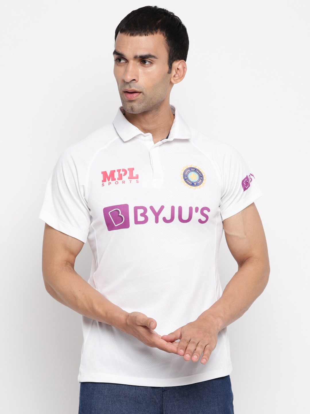 MPL SPORTS Men White & Purple Polo Collar Official Team India Fan Jersey Printed T-shirt
MPL SPORTS Men White & Purple Polo Collar Official Team India Fan Jersey Printed T-shirt