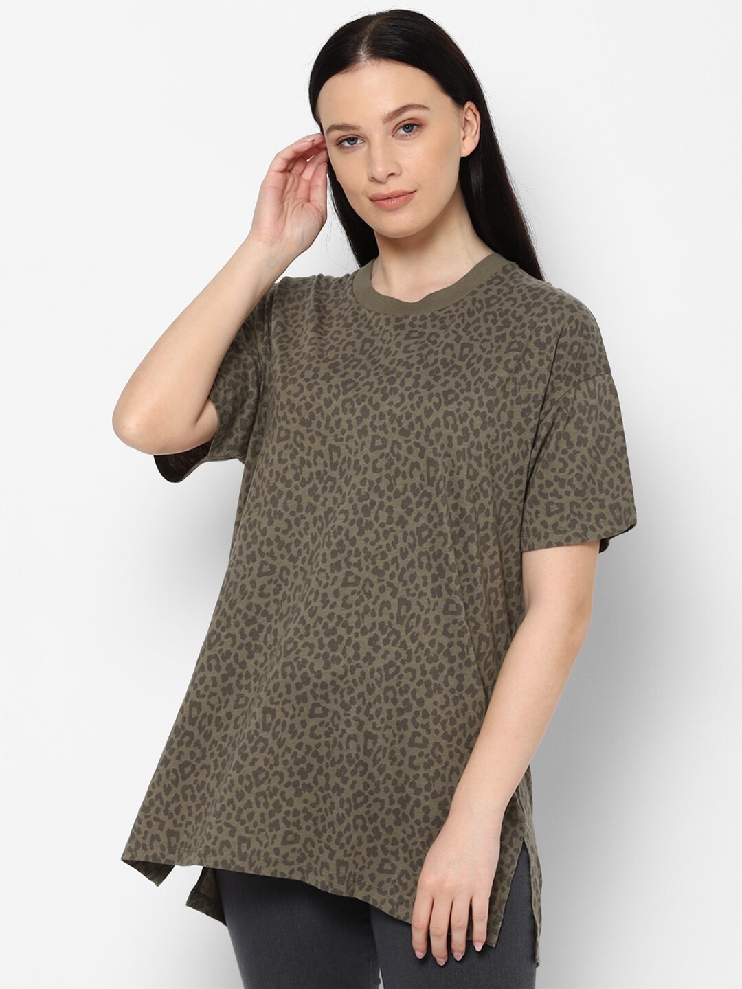 AMERICAN EAGLE OUTFITTERS Women Green Printed Polo Collar Drop-Shoulder Sleeves Pockets T-shirt
AMERICAN EAGLE OUTFITTERS Women Green Printed Polo Collar Drop-Shoulder Sleeves Pockets T-shirt