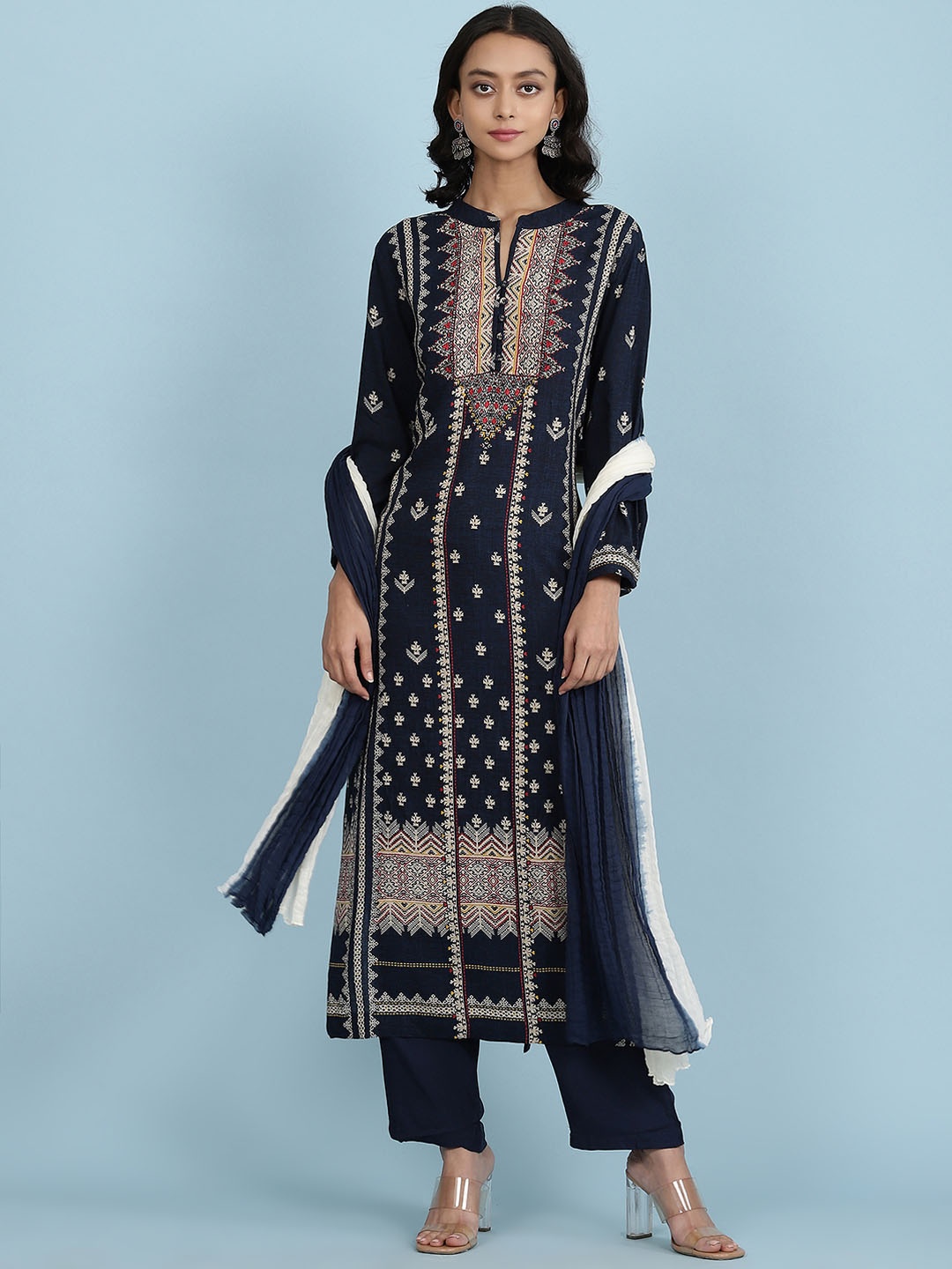 aarke Ritu Kumar Women Blue Ethnic Motifs Printed Empire Kurta with Trousers & With Dupatta
aarke Ritu Kumar Women Blue Ethnic Motifs Printed Empire Kurta with Trousers & With Dupatta