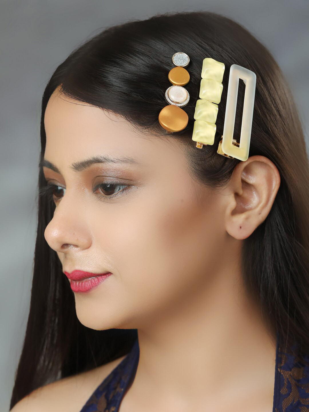 Priyaasi Women Gold-Toned & Yellow Set of 7 Alligator Hair Clip 
Priyaasi Women Gold-Toned & Yellow Set of 7 Alligator Hair Clip