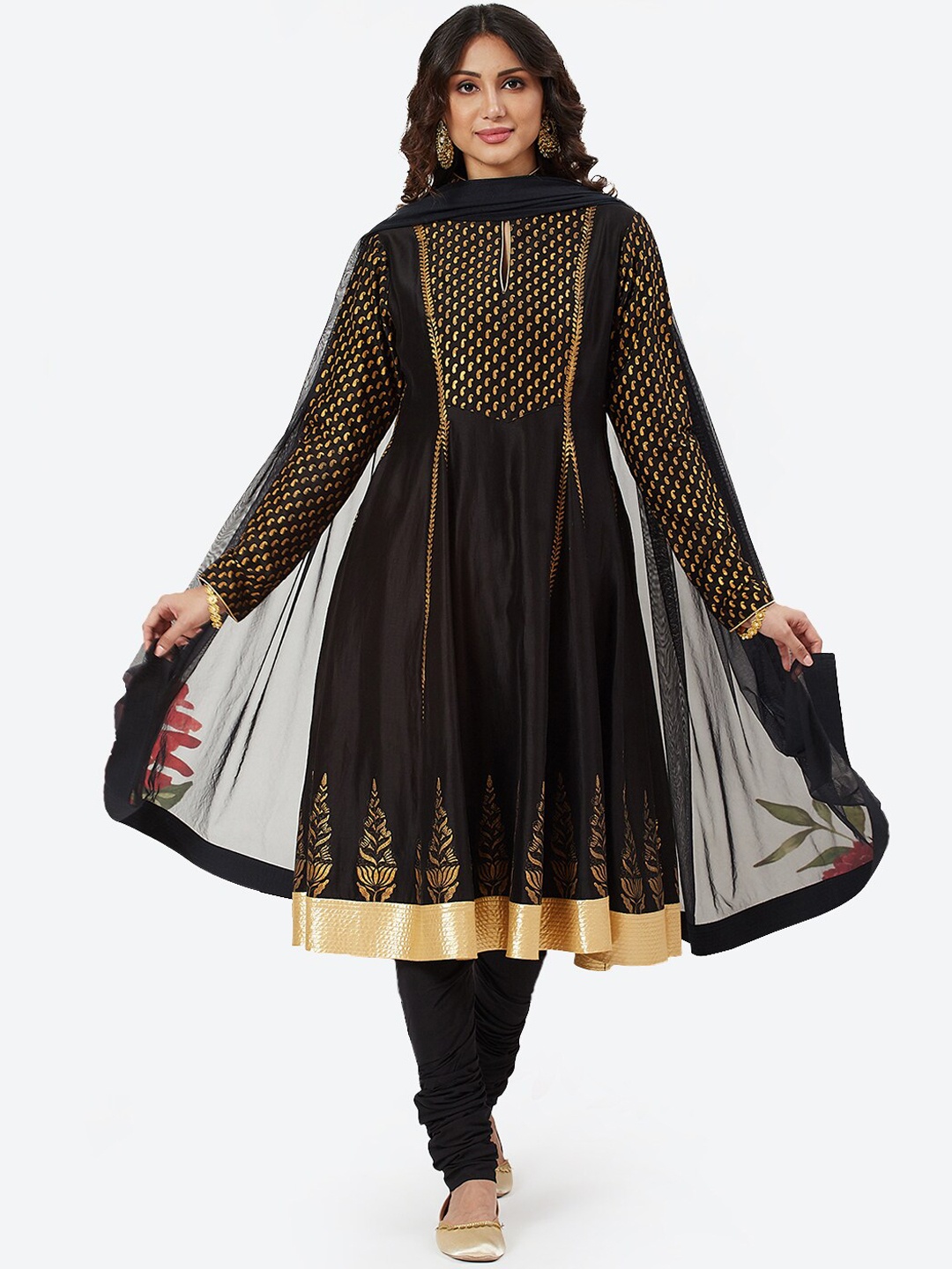 Biba by Rohit Bal by Rohit Bal Black & Gold-Toned Printed Panelled Kurta With Churidar & Dupatta
Biba by Rohit Bal by Rohit Bal Black & Gold-Toned Printed Panelled Kurta With Churidar & Dupatta
