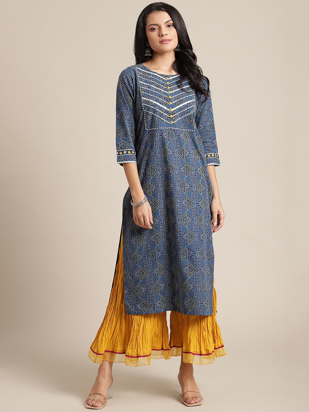 Varanga Women Navy Blue & White Ethnic Motifs Printed Thread Work Anarkali Cotton Kurta
Varanga Women Navy Blue & White Ethnic Motifs Printed Thread Work Anarkali Cotton Kurta