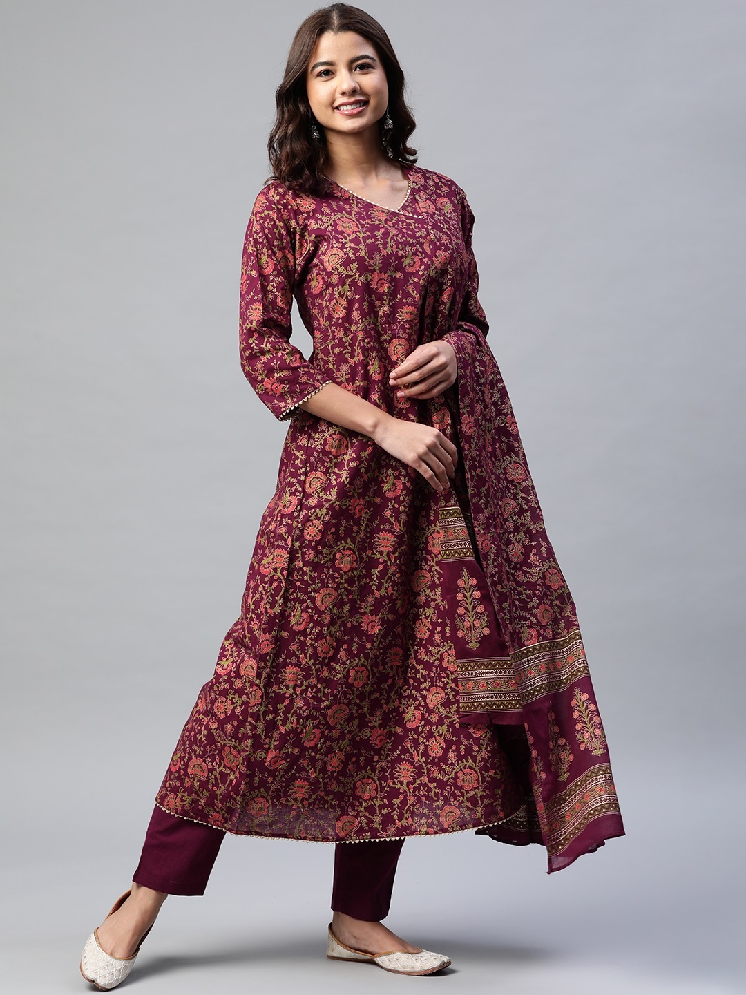 Yuris Women Burgundy Printed Angrakha Gotta Patti Cotton Kurta with Trousers & Dupatta
Yuris Women Burgundy Printed Angrakha Gotta Patti Cotton Kurta with Trousers & Dupatta