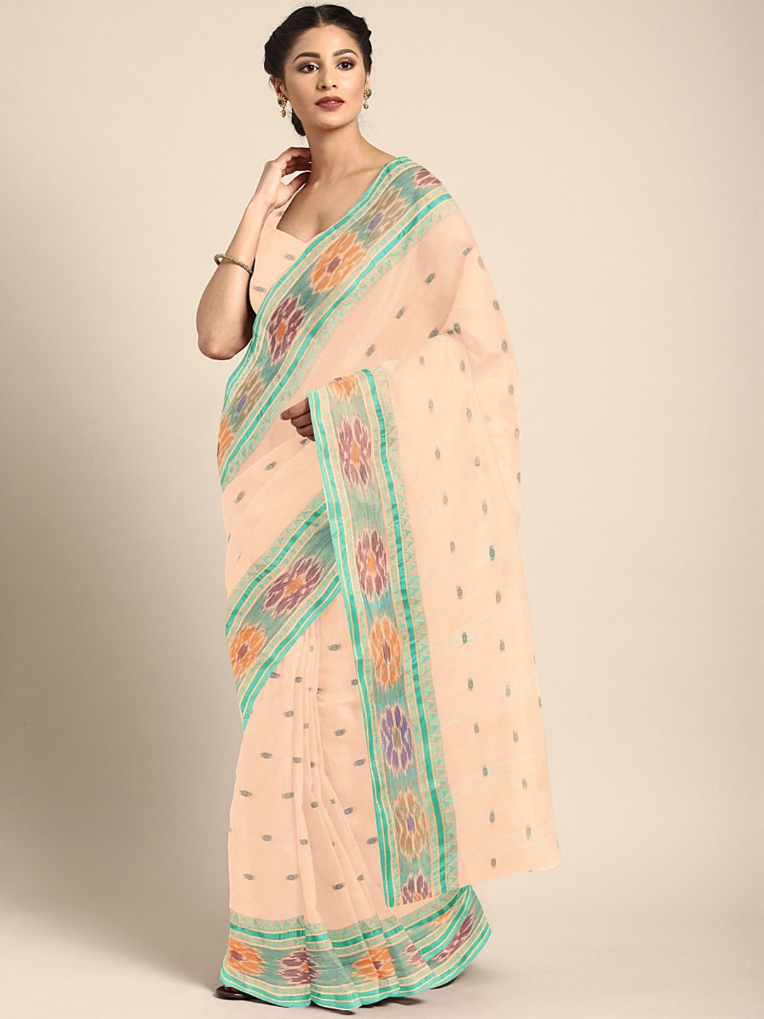 Kalakari India Peach-Coloured & Multicoloured Woven Design Silk Cotton Taant Saree
Kalakari India Peach-Coloured & Multicoloured Woven Design Silk Cotton Taant Saree