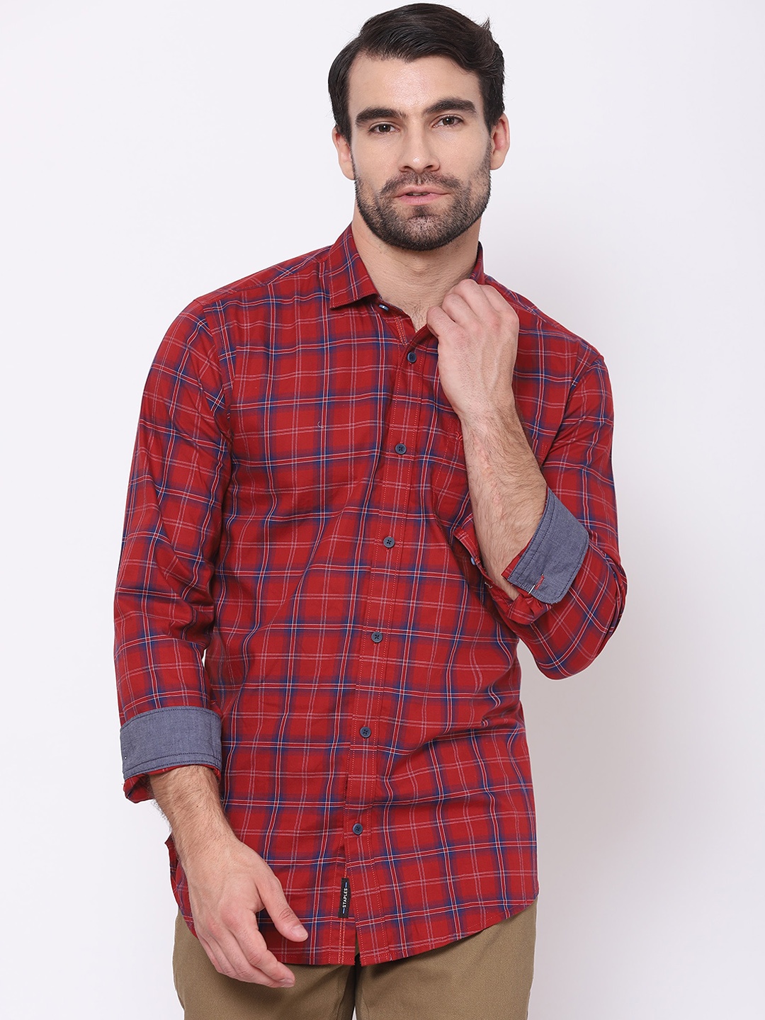 Blackberrys Men Red & Navy Blue India Slim Fit Tartan Checks Opaque Cotton Casual Shirt
Blackberrys Men Red & Navy Blue India Slim Fit Tartan Checks Opaque Cotton Casual Shirt