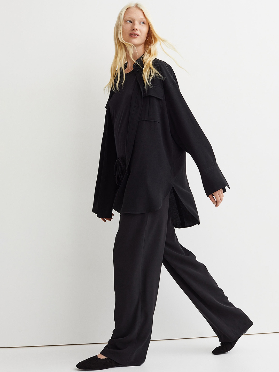 H&M Women Black Solid Wide Trousers