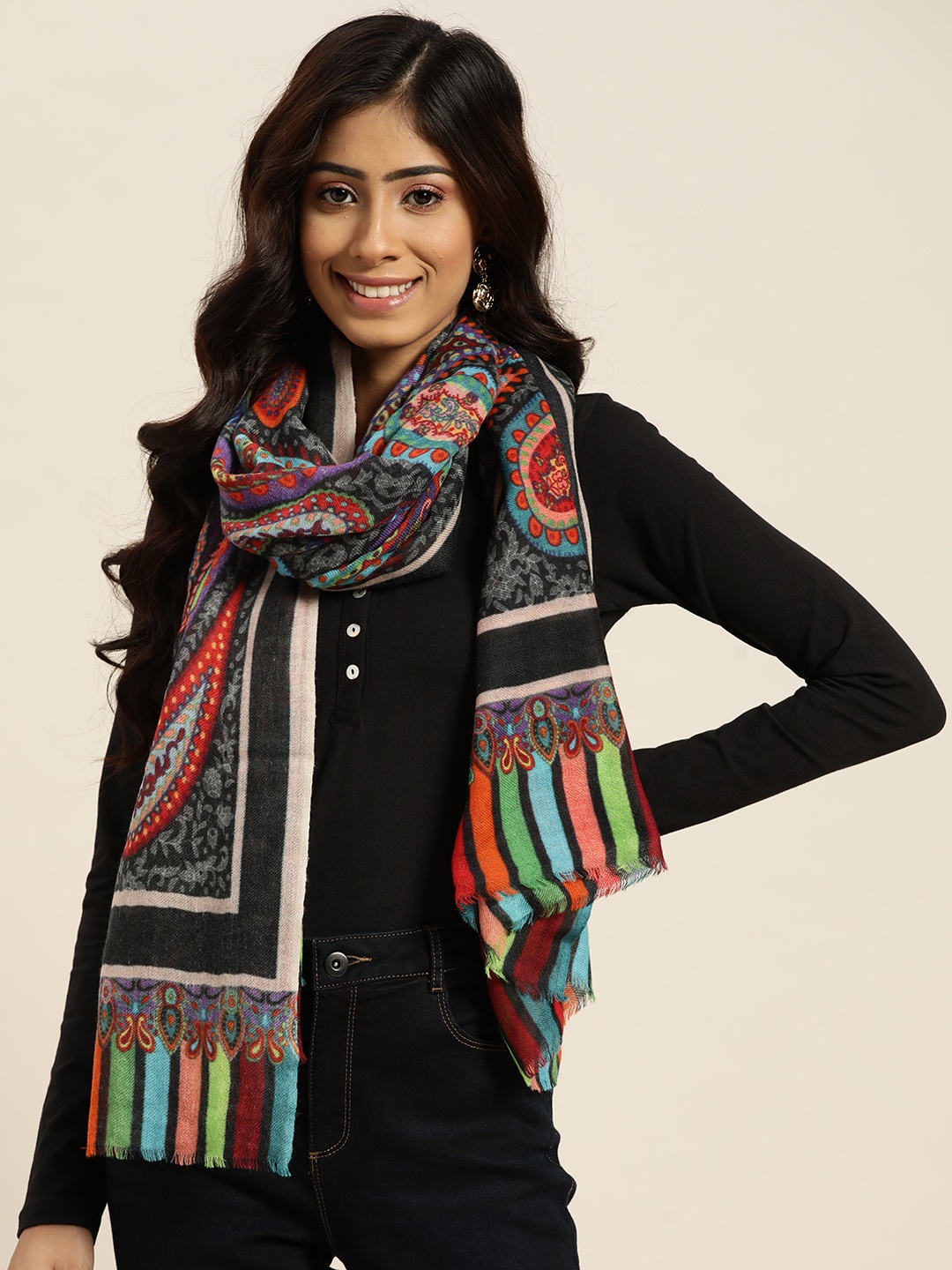 Sangria Women Black & Red Printed Woollen Stole