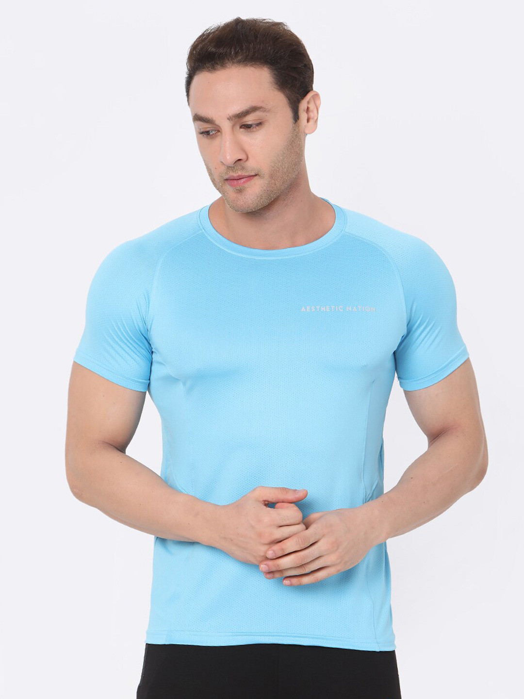 AESTHETIC NATION Men Blue Poise Loose T-shirt 
AESTHETIC NATION Men Blue Poise Loose T-shirt