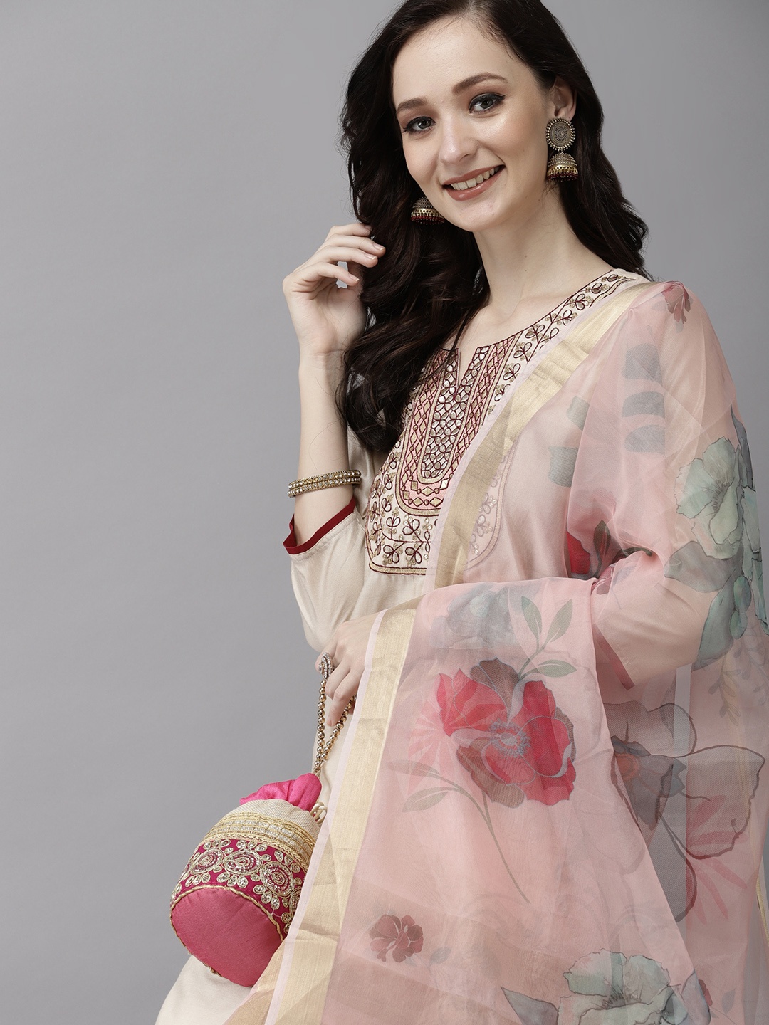 Indo Era Women Cream-Coloured Liva Yoke Design Thread Work Kurta with Trousers & Dupatta
Indo Era Women Cream-Coloured Liva Yoke Design Thread Work Kurta with Trousers & Dupatta