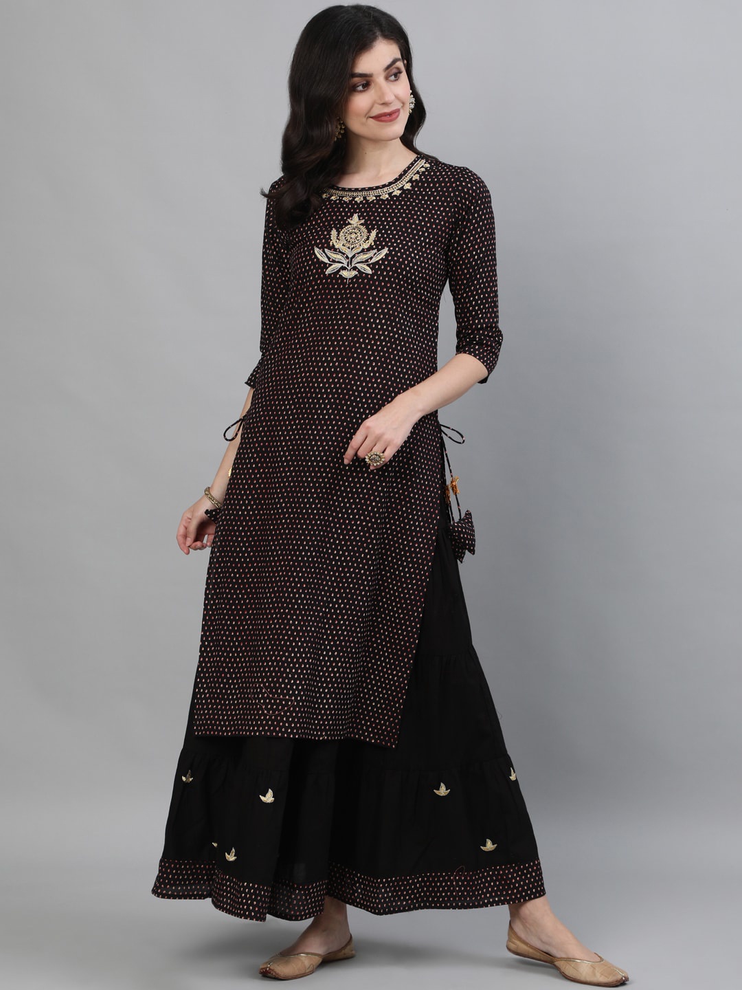 GULMOHAR JAIPUR Women Black Ethnic Motifs Printed Regular Pure Cotton Kurta with Sharara
GULMOHAR JAIPUR Women Black Ethnic Motifs Printed Regular Pure Cotton Kurta with Sharara