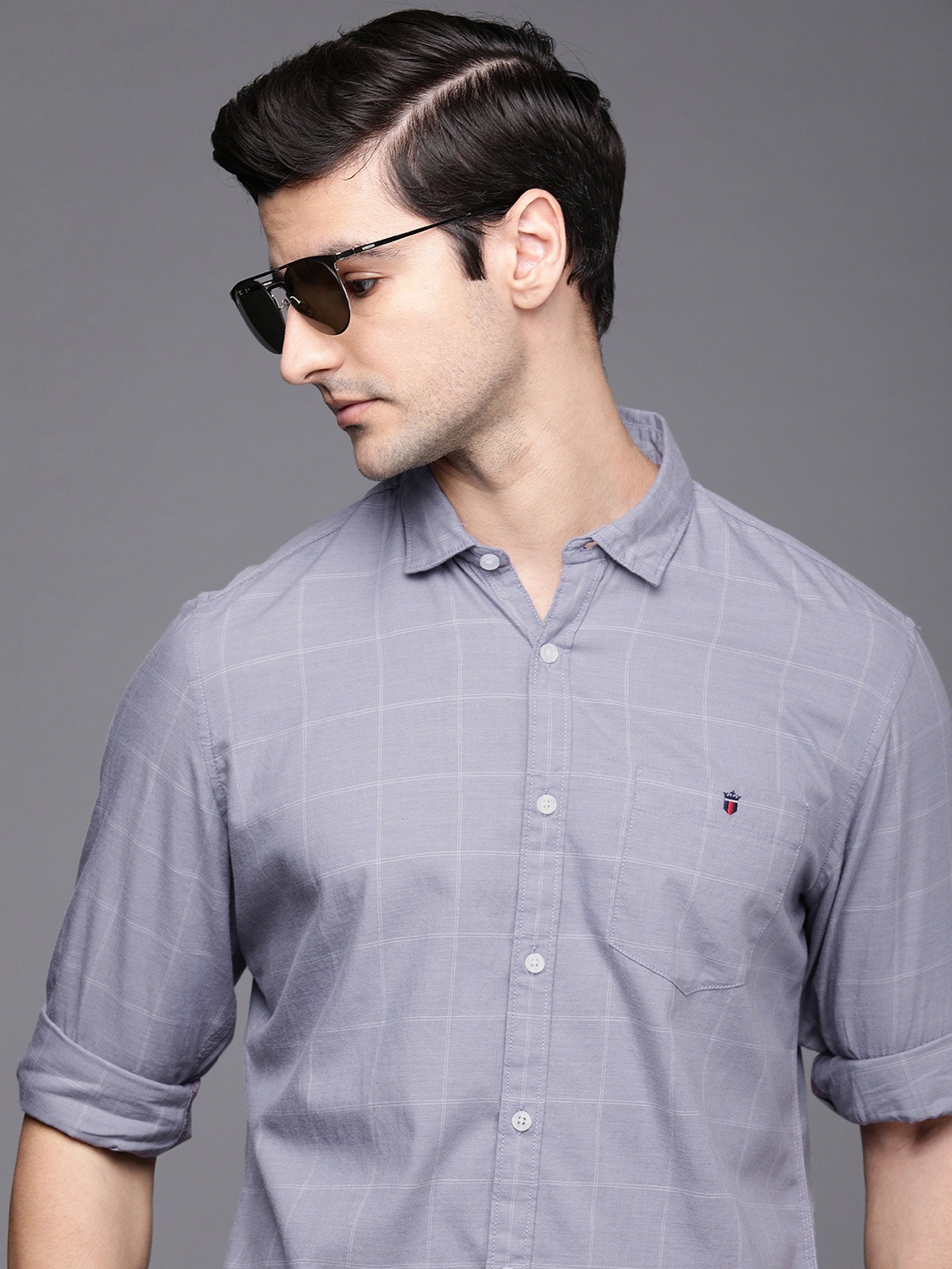 Louis Philippe Jeans Men Grey Slim Fit Grid Tattersall Checked Pure Cotton Casual Shirt
Louis Philippe Jeans Men Grey Slim Fit Grid Tattersall Checked Pure Cotton Casual Shirt
