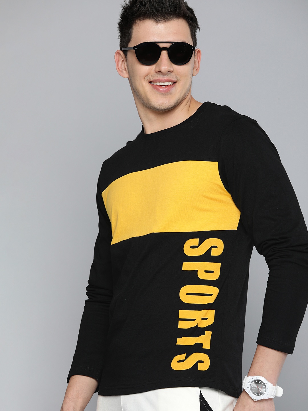 HERE&NOW Men Black & Yellow Colourblocked & Typography Printed T-shirt