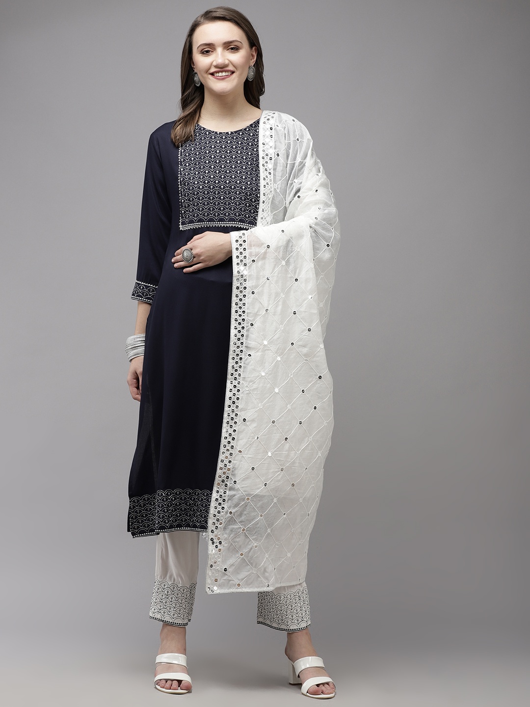 Yufta Women Navy Blue Yoke Design Regular Sequinned Kurta with Palazzos & With Dupatta
Yufta Women Navy Blue Yoke Design Regular Sequinned Kurta with Palazzos & With Dupatta