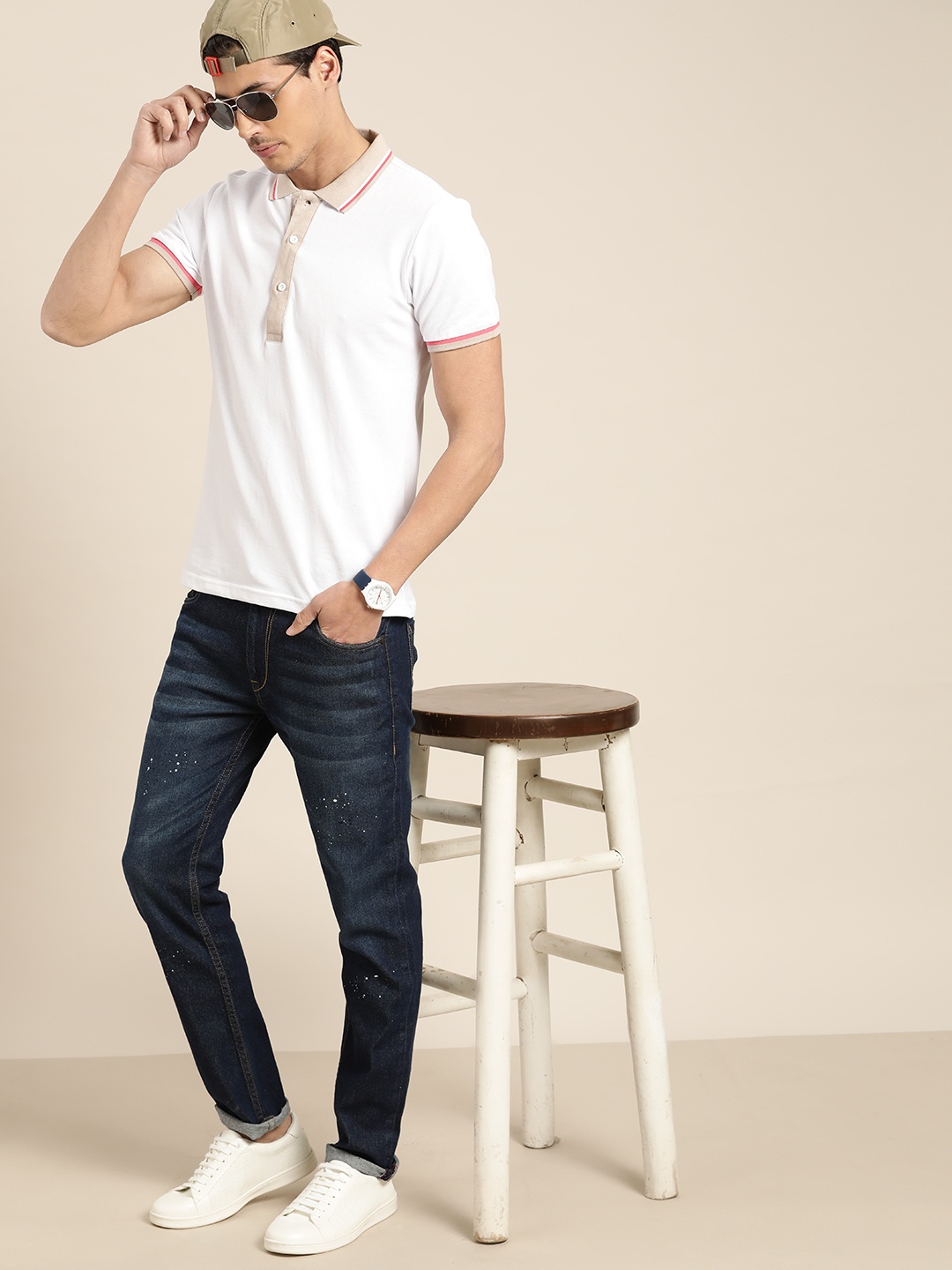 Moda Rapido Men Navy Blue Slim Fit Light Fade Stretchable Speckle Print Detail Jeans
Moda Rapido Men Navy Blue Slim Fit Light Fade Stretchable Speckle Print Detail Jeans