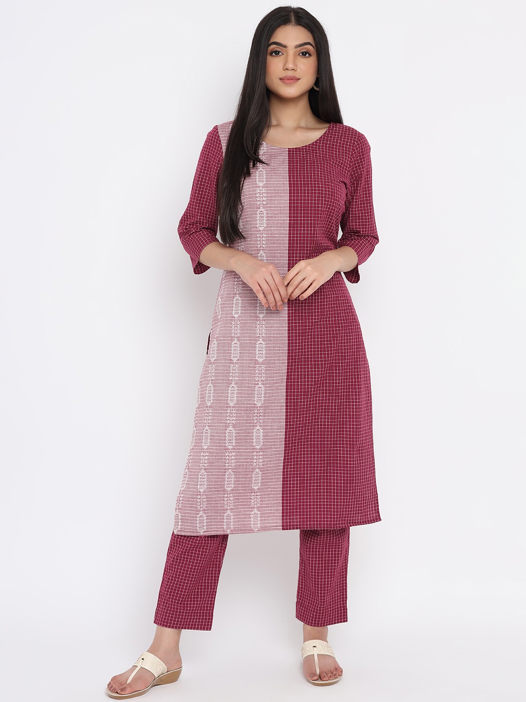 AURELIA - The Aure Collection Women Maroon & White Checked Yarn Dyed Pure Cotton Kurta with Trousers
AURELIA - The Aure Collection Women Maroon & White Checked Yarn Dyed Pure Cotton Kurta with Trousers