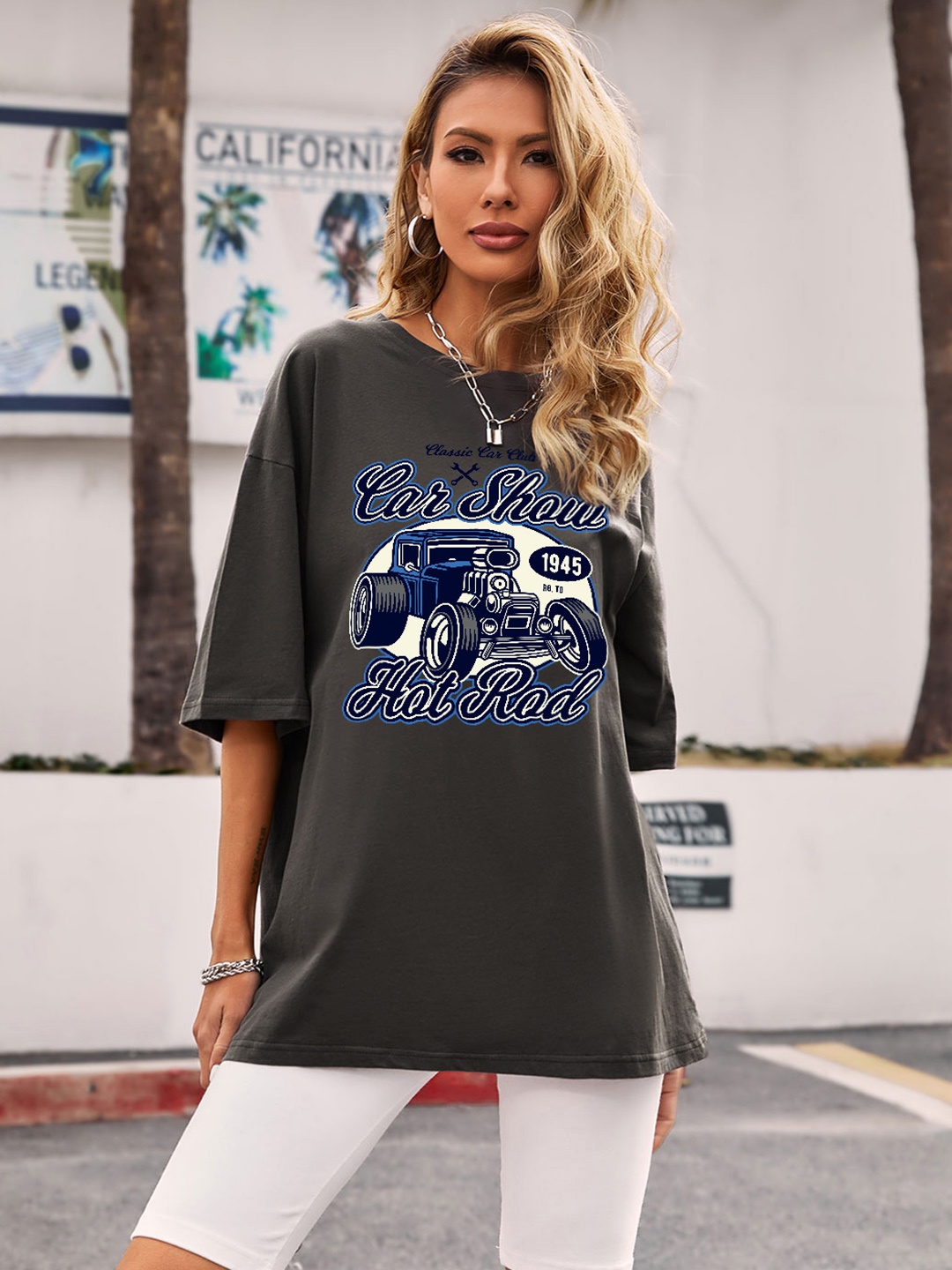 URBANIC Women Charcoal Grey Relaxed Fit Printed Drop-Shoulder Sleeves Longline T-shirt
URBANIC Women Charcoal Grey Relaxed Fit Printed Drop-Shoulder Sleeves Longline T-shirt