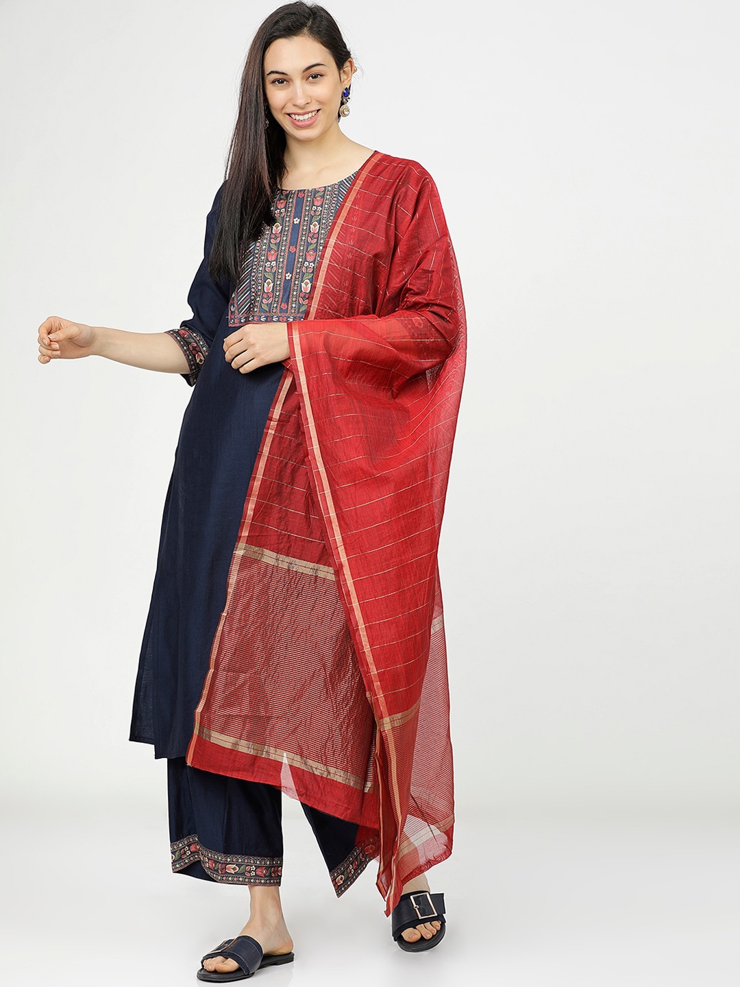 Vishudh Women Navy Blue & Red Ethnic Motifs Yoke Design Kurta with Trousers & Dupatta
Vishudh Women Navy Blue & Red Ethnic Motifs Yoke Design Kurta with Trousers & Dupatta