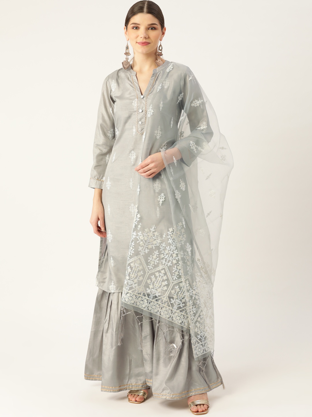 VAABA Women Grey Ethnic Motifs Printed Regular Gotta Patti Kurta with Sharara & With Dupatta
VAABA Women Grey Ethnic Motifs Printed Regular Gotta Patti Kurta with Sharara & With Dupatta