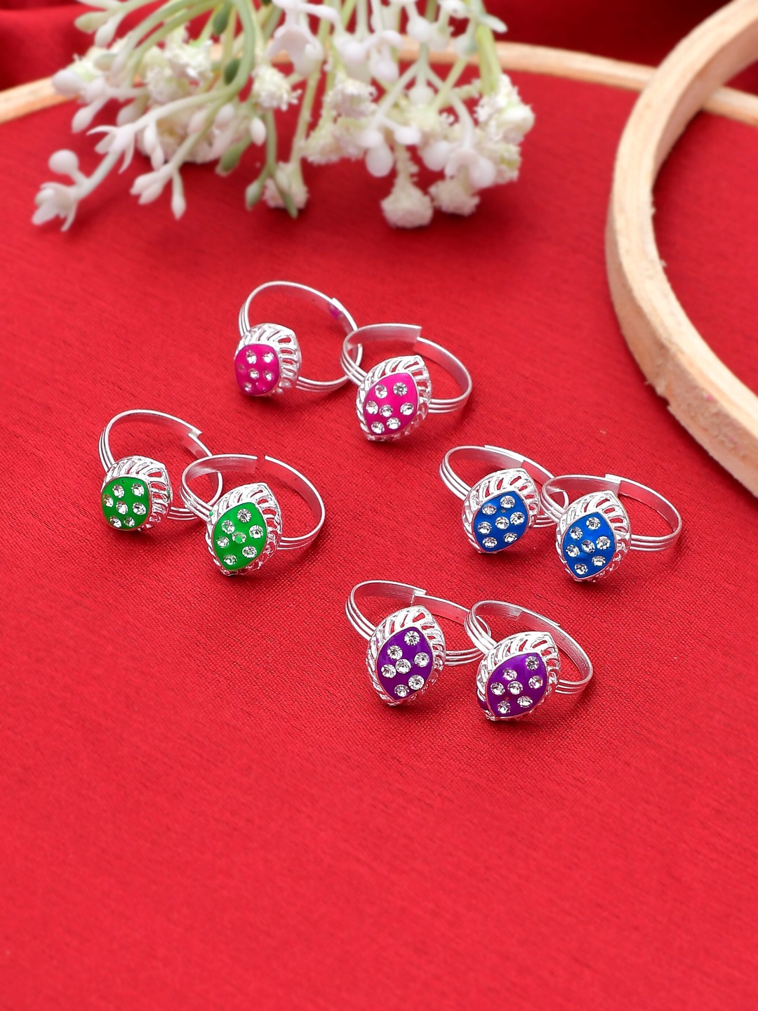 Silvermerc Designs Set Of 4 Silver-Plated Stone-Studded Adjustable Handcrafted Toe Rings
Silvermerc Designs Set Of 4 Silver-Plated Stone-Studded Adjustable Handcrafted Toe Rings