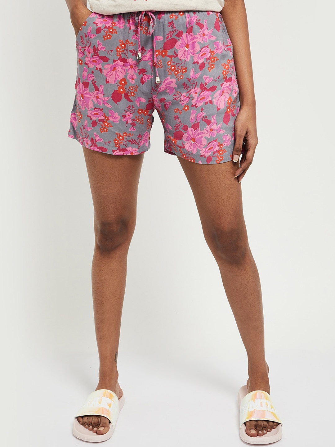 max Women Pink Floral Printed Regular Shorts