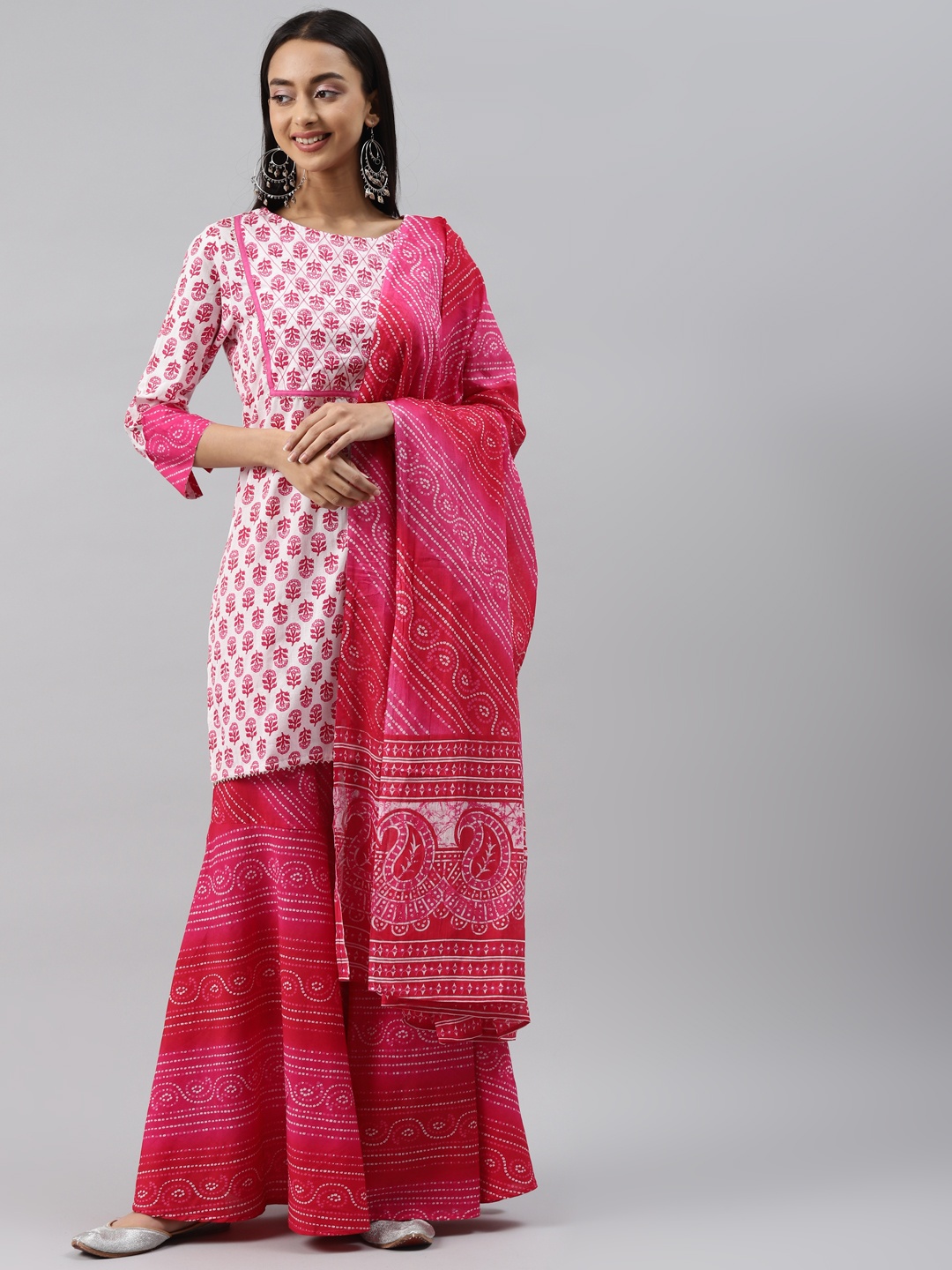 Yuris Women Pink Ethnic Motifs Printed Gotta Patti Cotton Kurta with Sharara & Dupatta
Yuris Women Pink Ethnic Motifs Printed Gotta Patti Cotton Kurta with Sharara & Dupatta