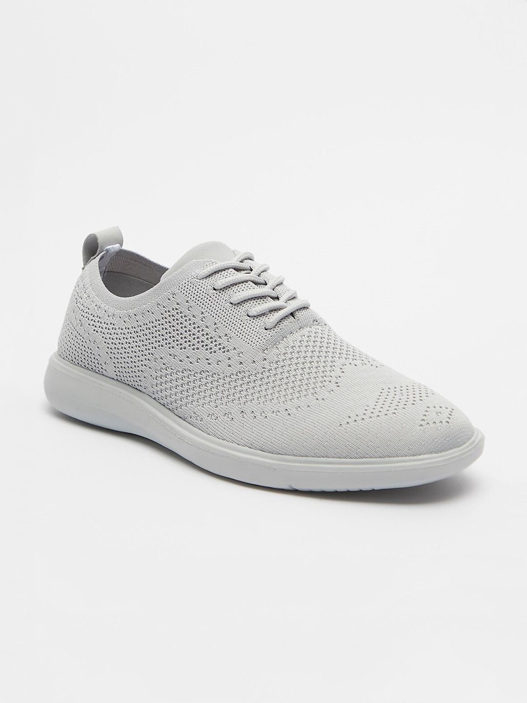 shoexpress Men Grey Woven Design Sneakers